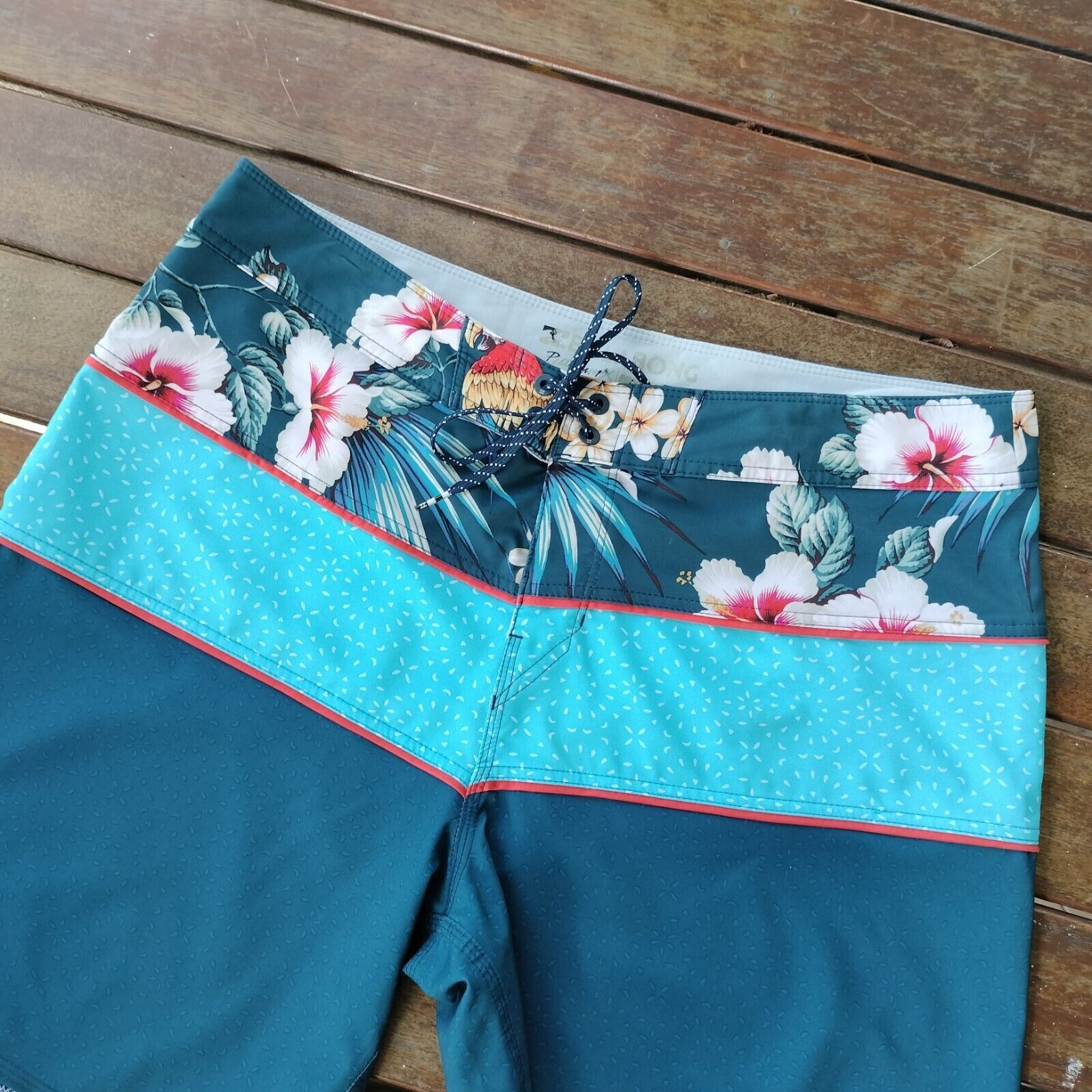 Billabong Billabong Board Shorts Boardies Floral Platinum X Tribong Size US 36 / EU 52 - 3 Thumbnail