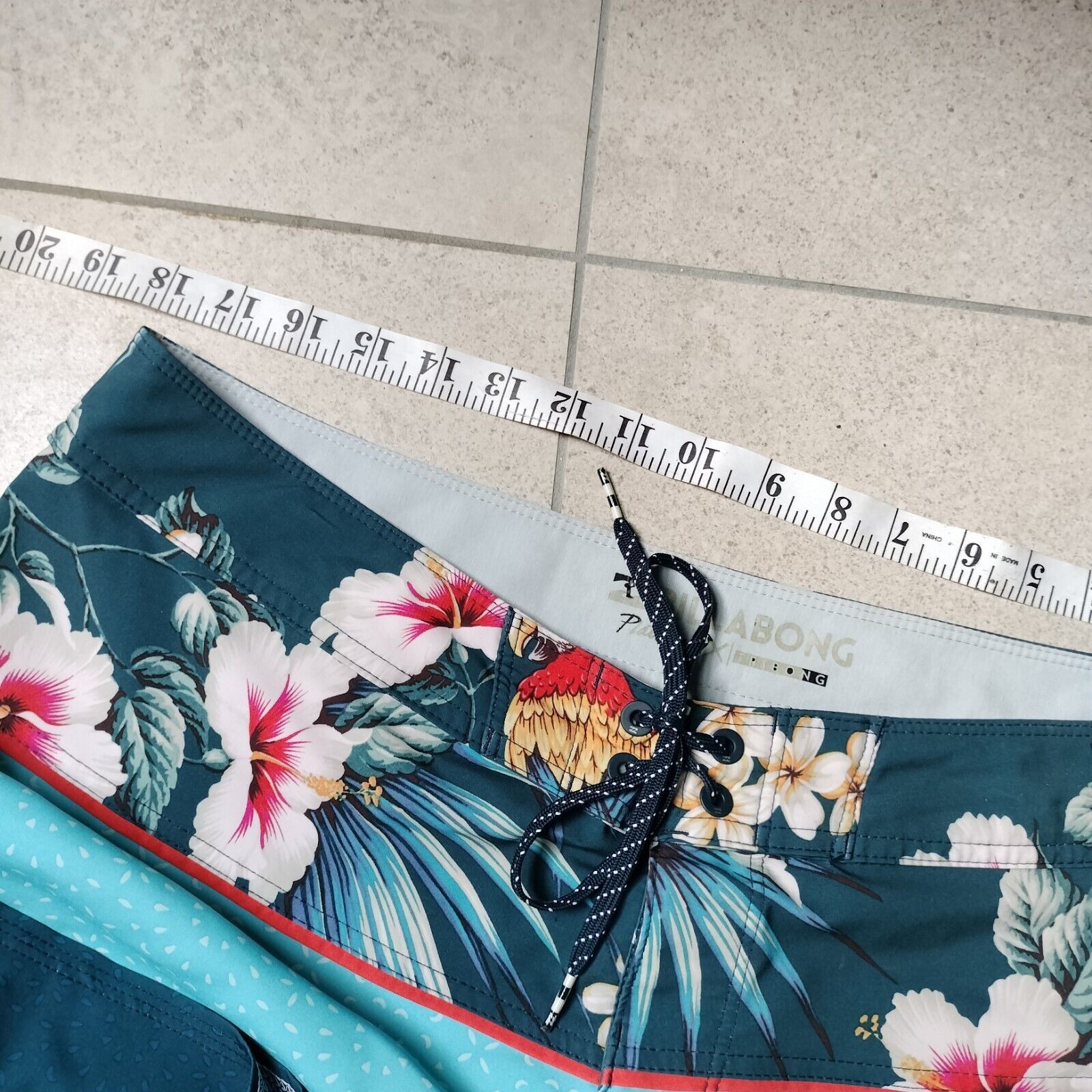 Billabong Billabong Board Shorts Boardies Floral Platinum X Tribong Size US 36 / EU 52 - 10 Thumbnail