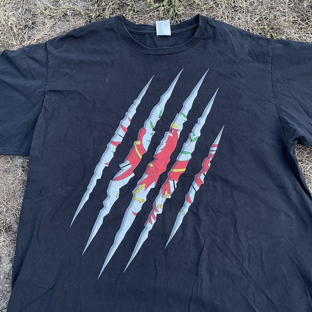Vintage Vintage Y2K Graphic Tee Claw Scratch Horror Streetwear XL Size US XL / EU 56 / 4 - 1 Thumbnail
