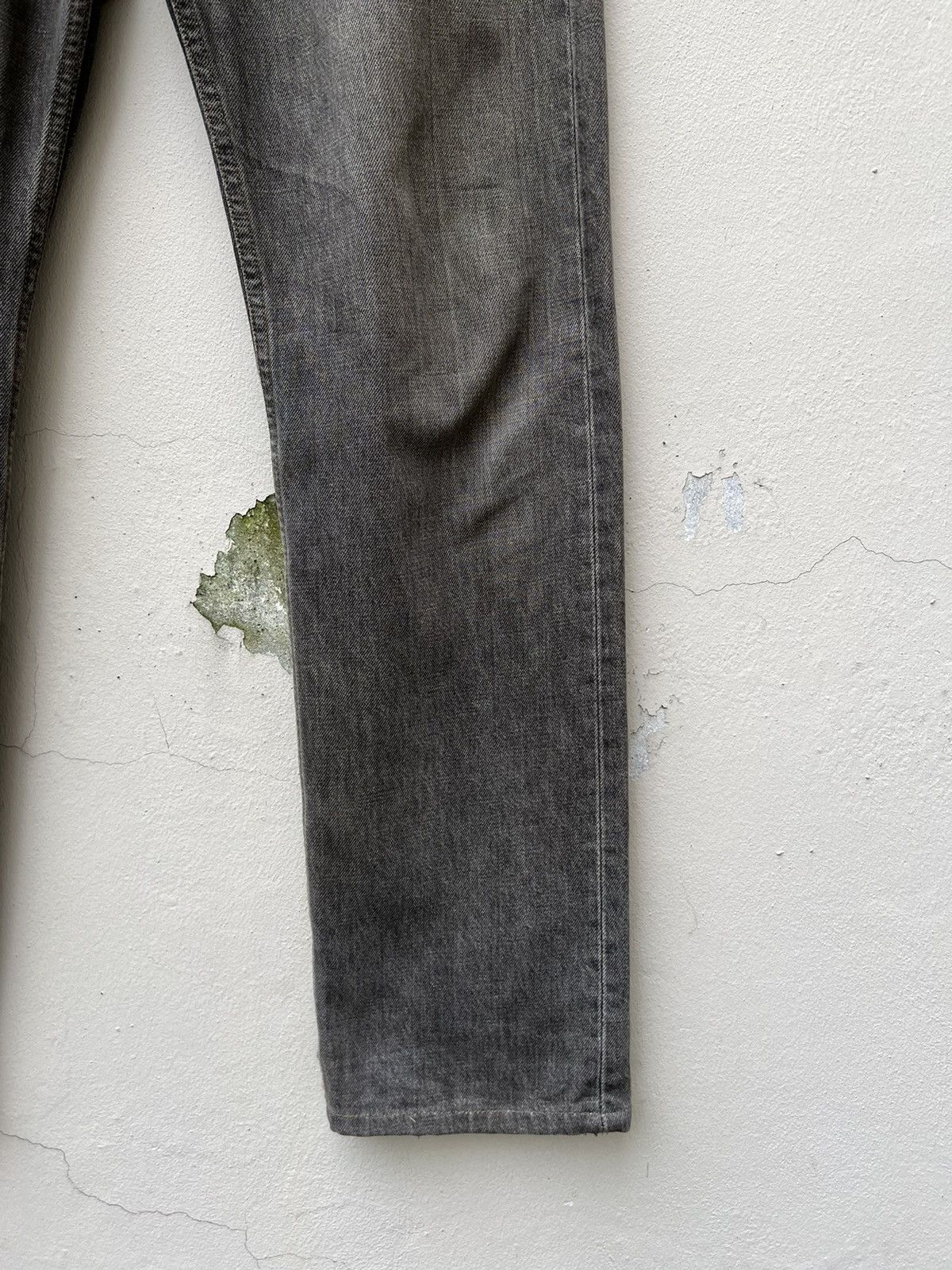 Levi's Vintage 2000 Levi’s 501 Fade Black Distressed Denim Jeans Size US 31 - 10 Thumbnail