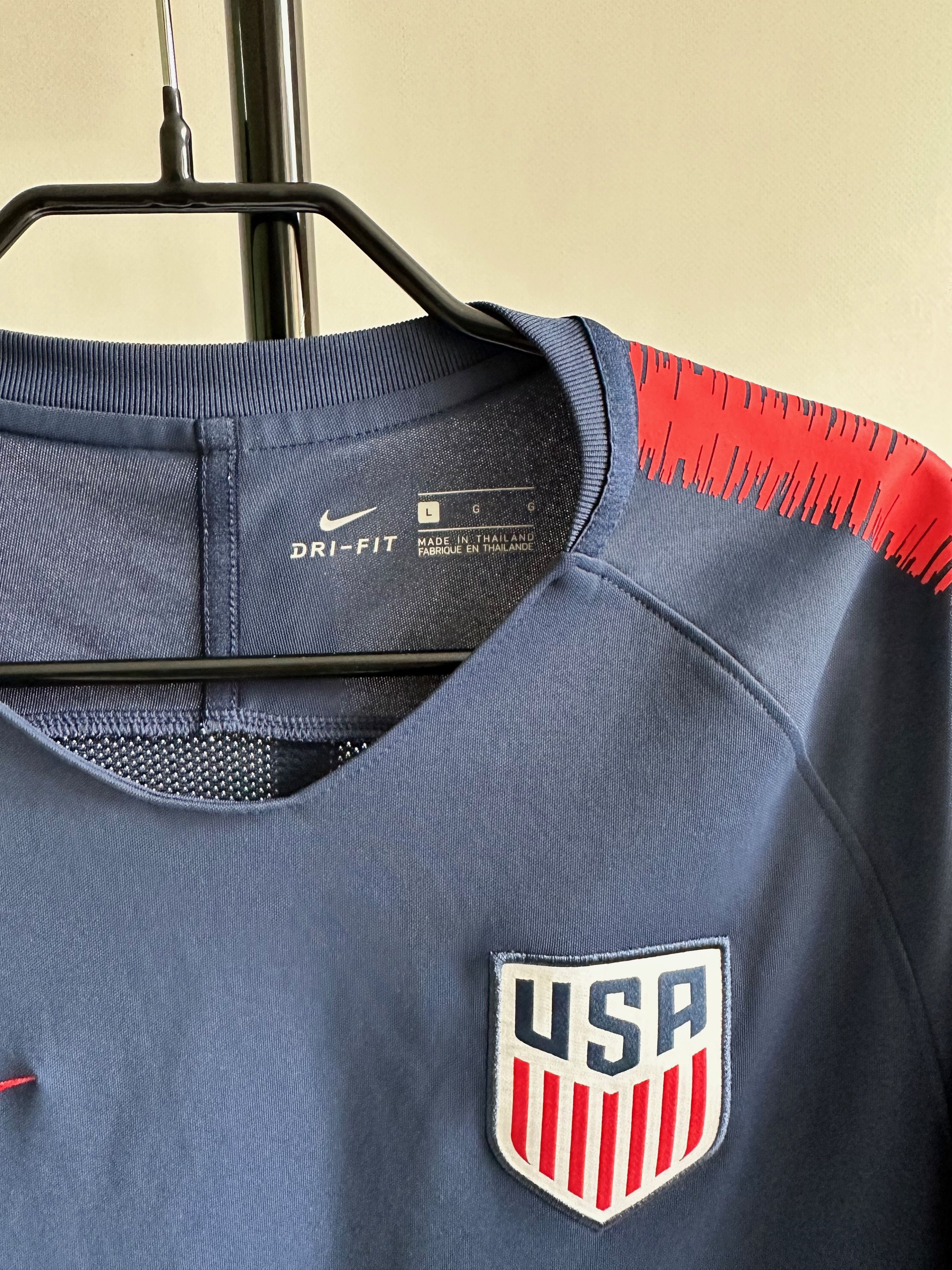 Nike 2018 Nike USA Training soccer jersey football national team Size US S / EU 44-46 / 1 - 11 Thumbnail