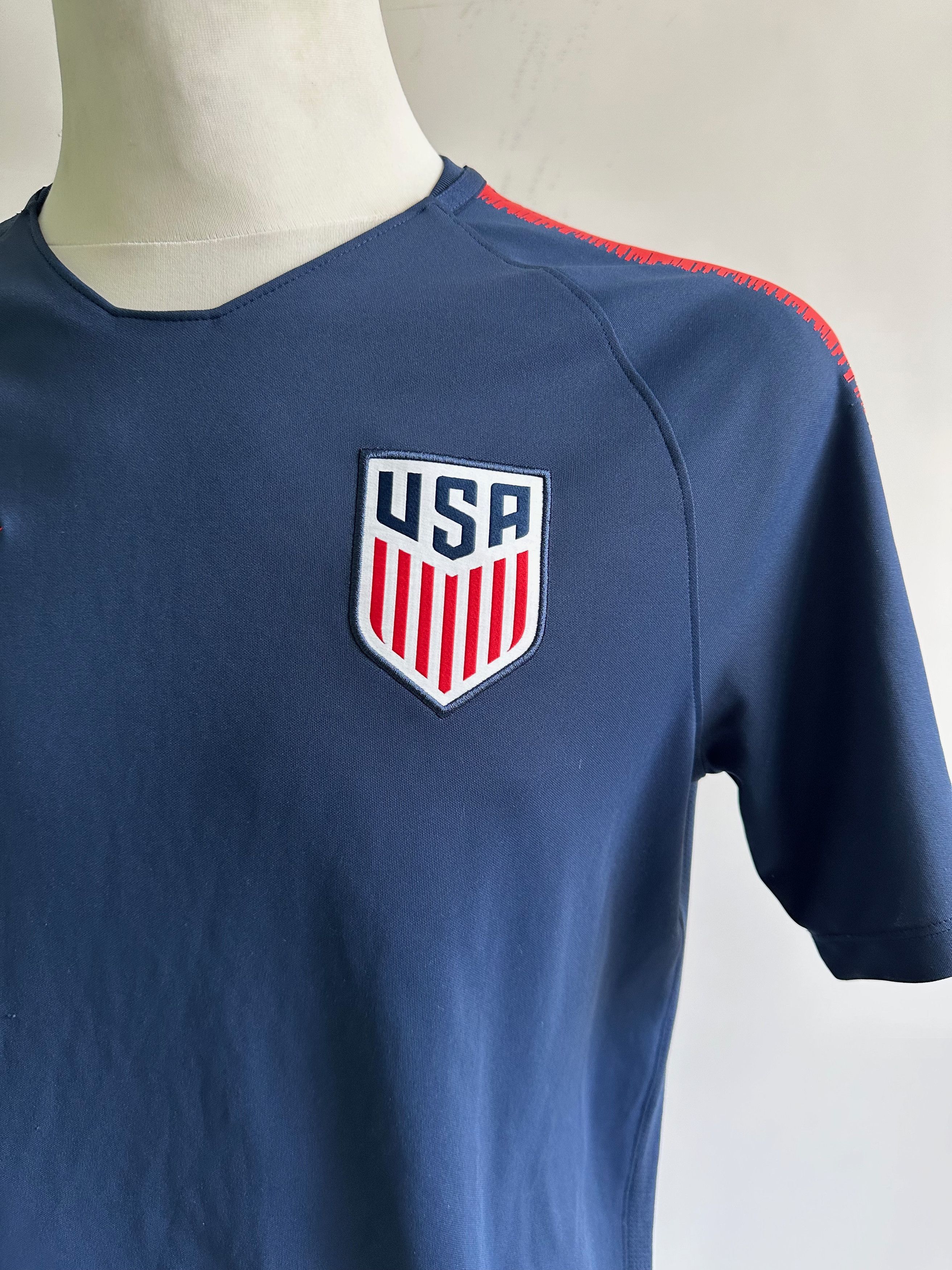 Nike 2018 Nike USA Training soccer jersey football national team Size US S / EU 44-46 / 1 - 3 Thumbnail