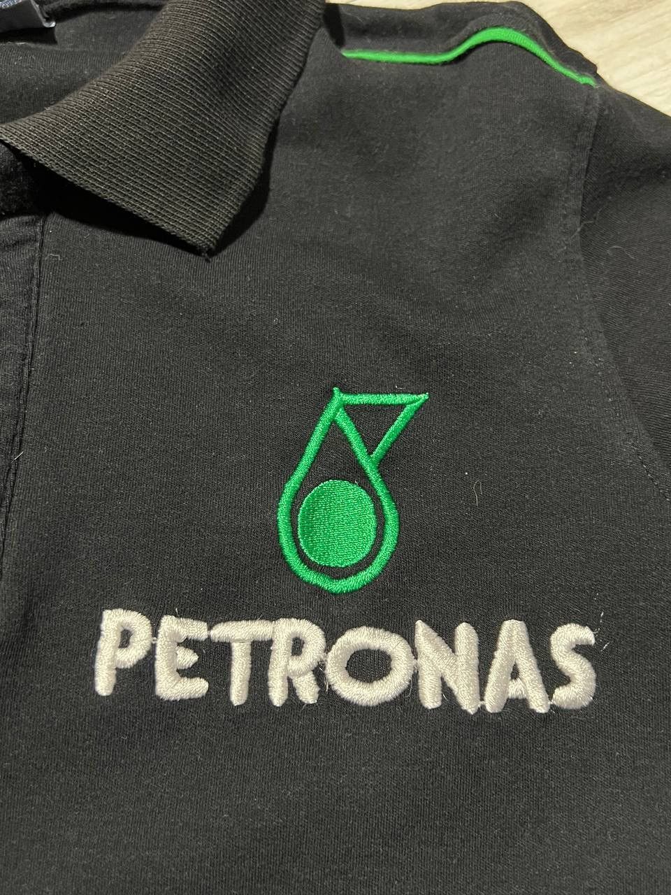 Mercedes-Benz Vintage Mercedes-Benz Petronas Polo Shirt 90s Racing F1 Size US S / EU 44-46 / 1 - 9 Thumbnail
