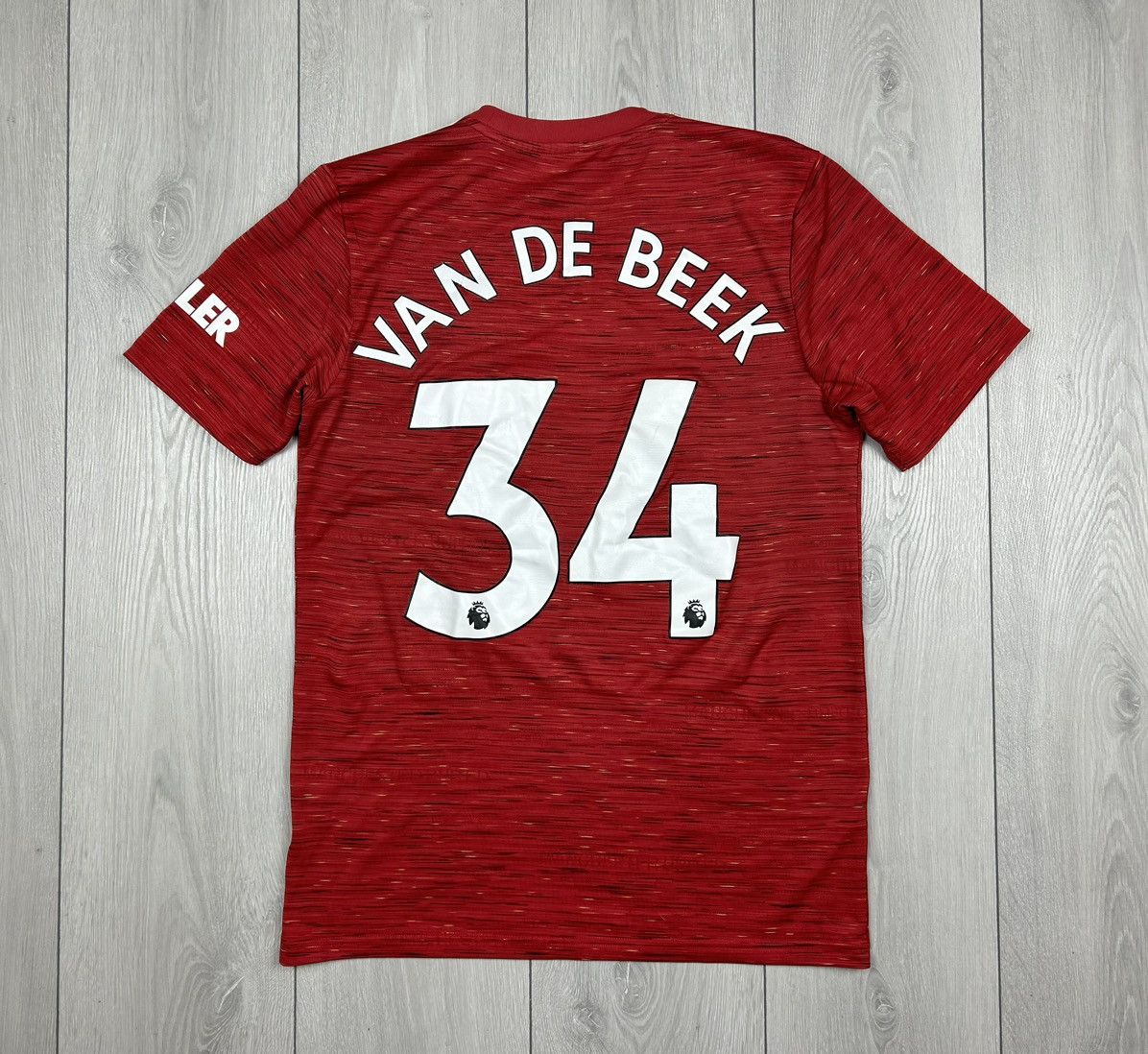 Other Manchester United Adidas Jersey 2020 Size S #34 Van De Beek Size US S / EU 44-46 / 1 - 1 Thumbnail