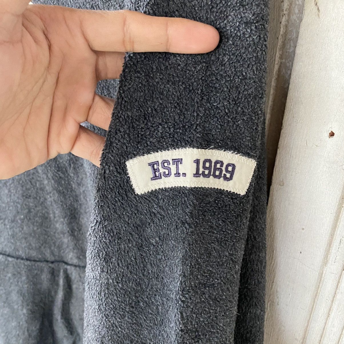 Gap × Vintage Vintage Distressed Gap Big logo Hoodie Size US M / EU 48-50 / 2 - 8 Thumbnail