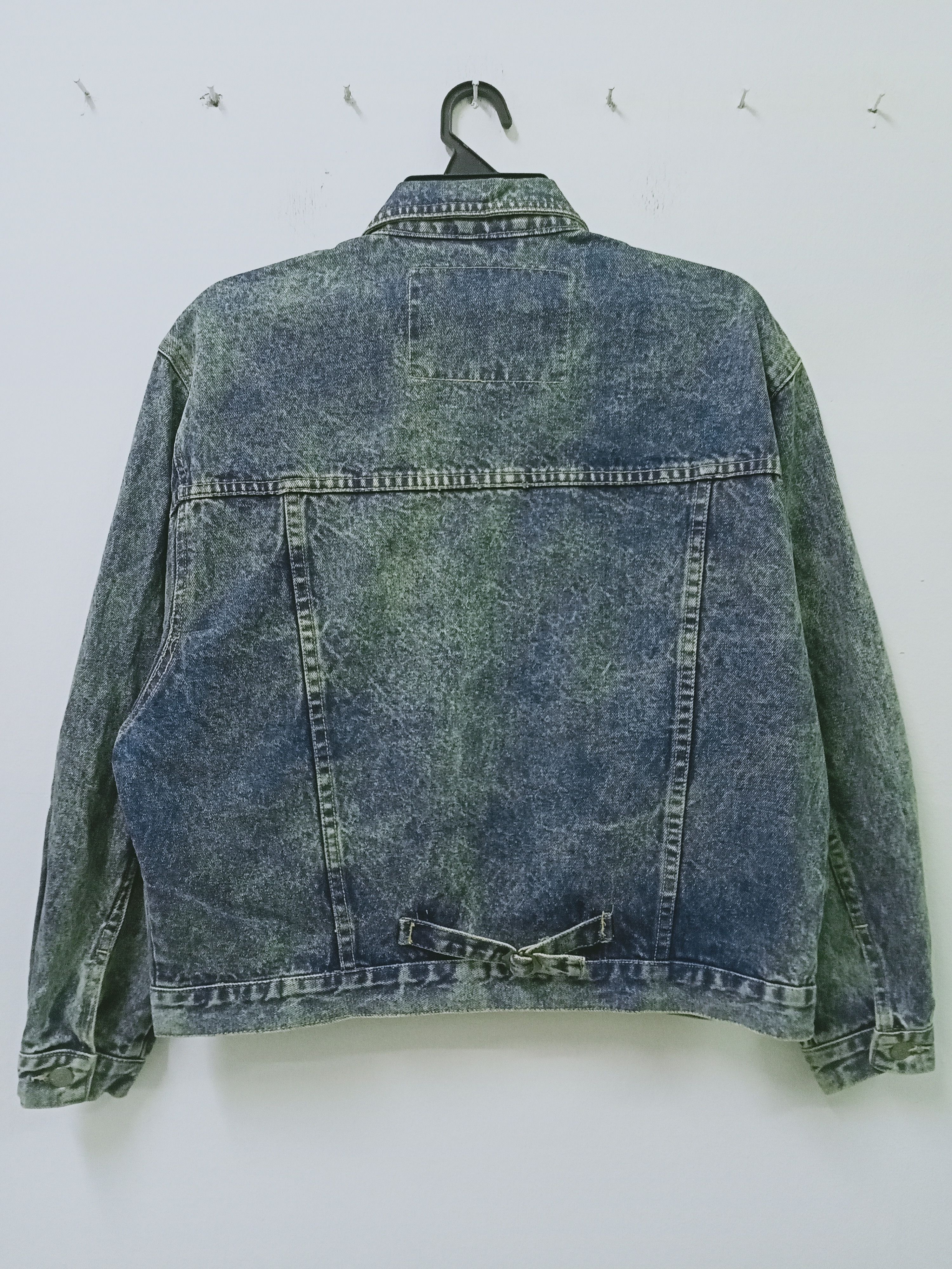Japanese Brand Vintage Acid Wash Trucker Denim Jeans Jacket Size US L / EU 52-54 / 3 - 6 Thumbnail