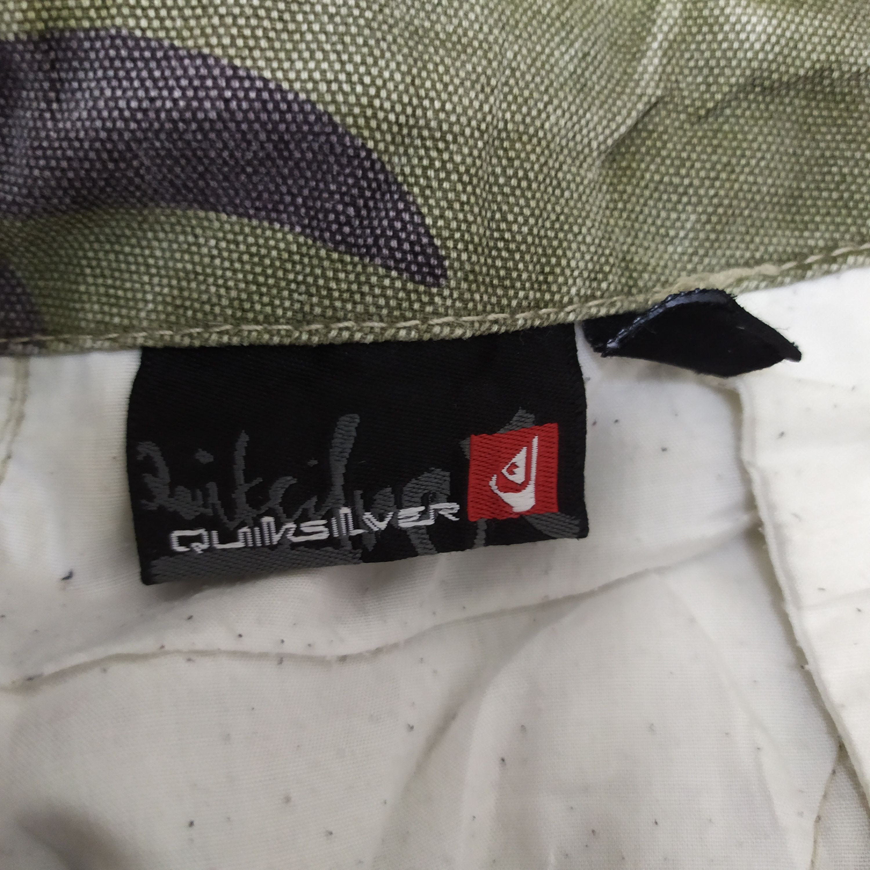 Japanese Brand × Quicksilver Quiksilver Camo Cargo Pants Multipocket Utility Pants Size US 34 / EU 50 - 22 Thumbnail