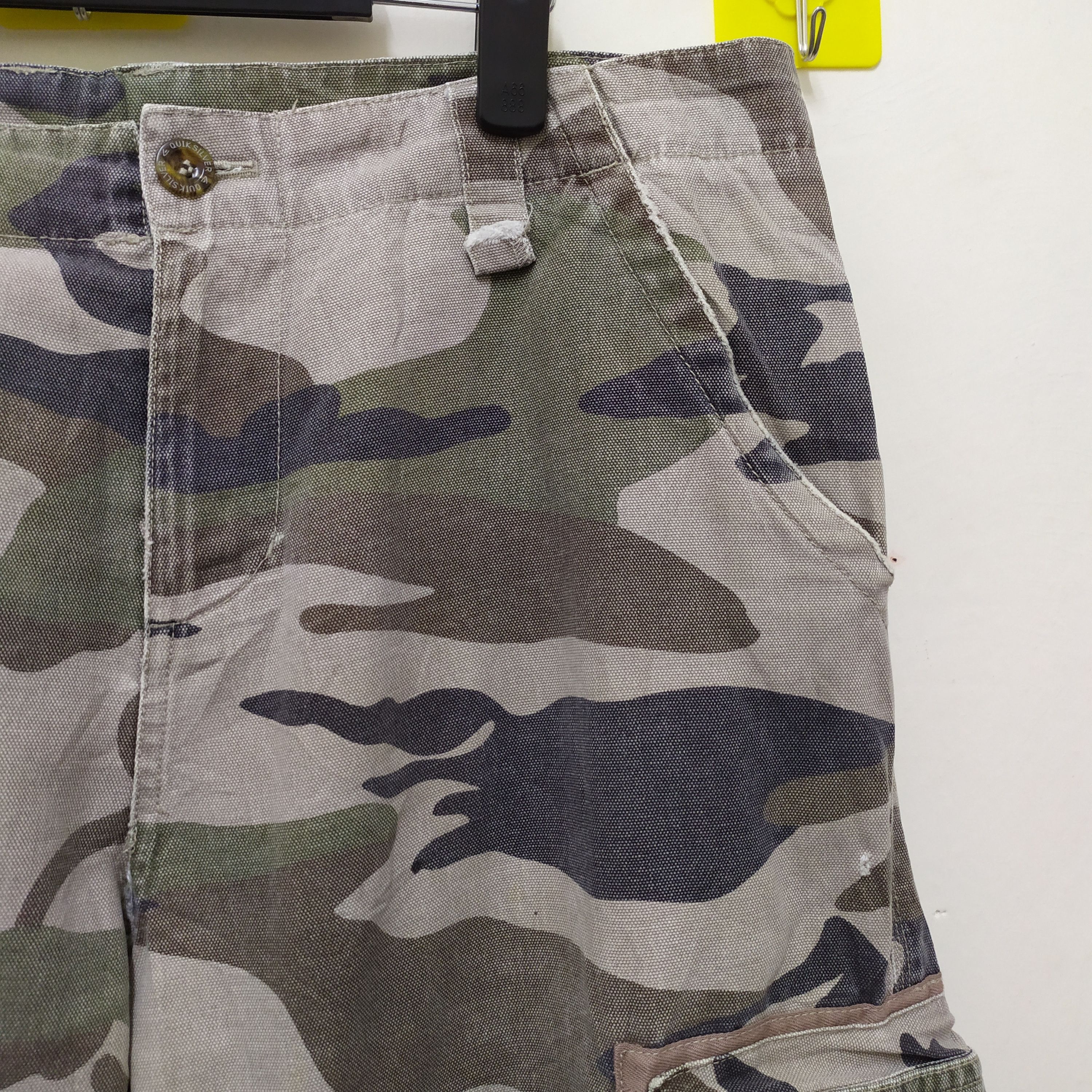 Japanese Brand × Quicksilver Quiksilver Camo Cargo Pants Multipocket Utility Pants Size US 34 / EU 50 - 11 Thumbnail