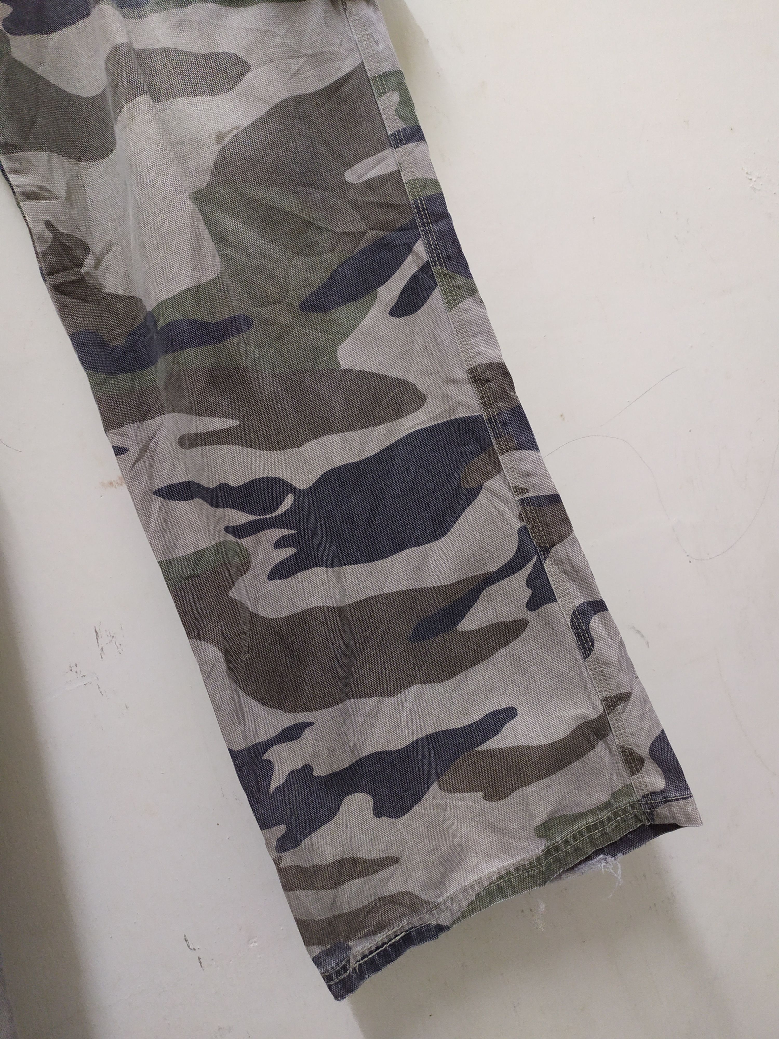 Japanese Brand × Quicksilver Quiksilver Camo Cargo Pants Multipocket Utility Pants Size US 34 / EU 50 - 13 Thumbnail