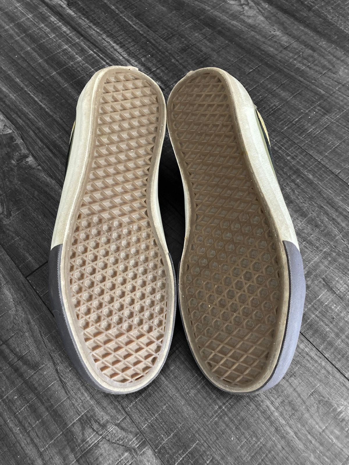 Vans VANS VAULT Old Skool Sz 11 Size US 11 / EU 44 - 4 Thumbnail
