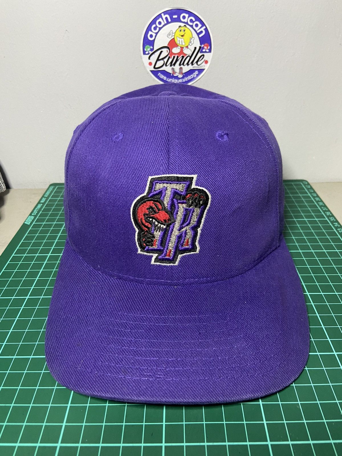 NBA VINTAGE NIKE TORONTO RAPTERS BASEBALL FULLCAP HAT Size ONE SIZE - 1 Thumbnail