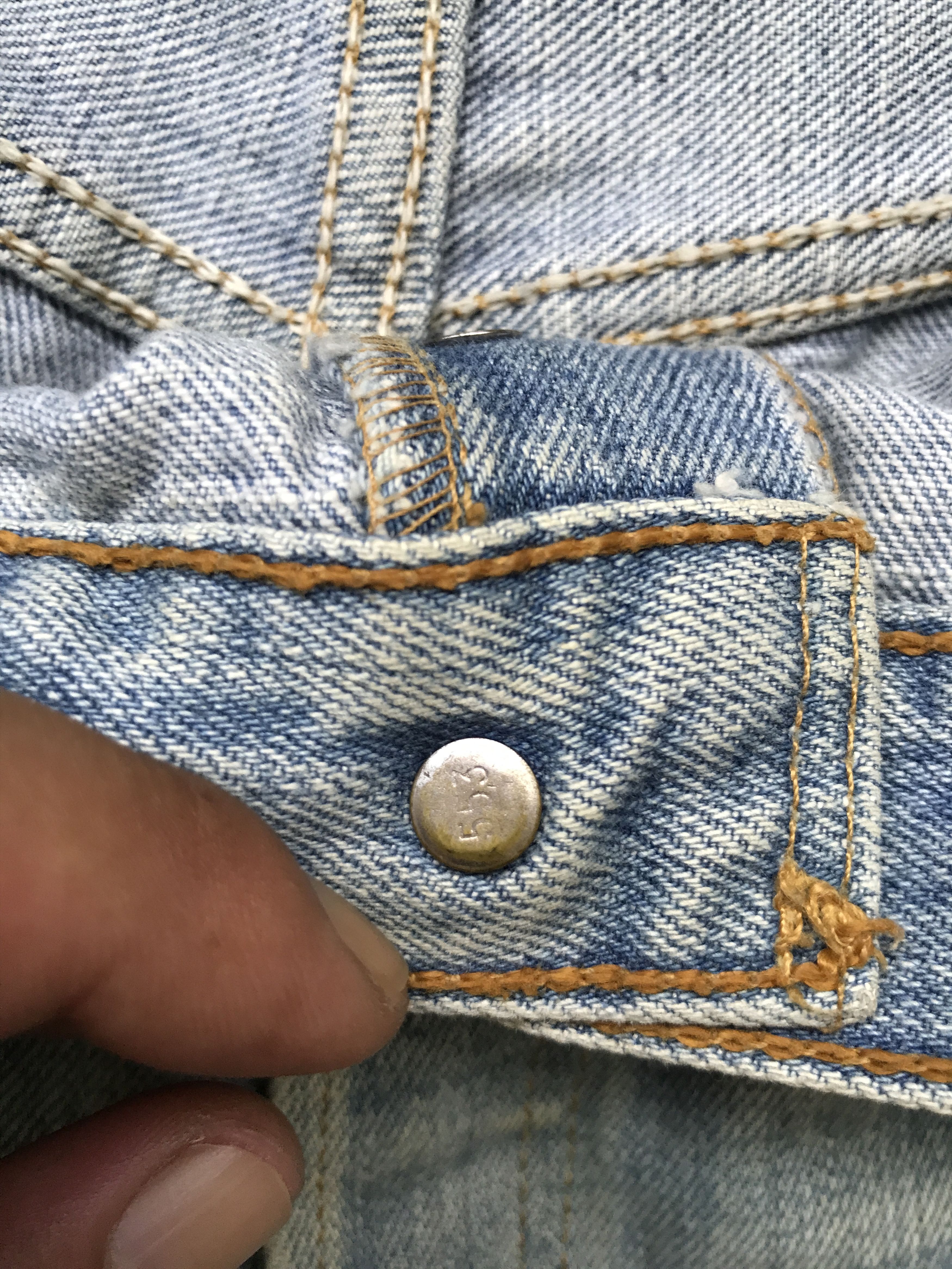 Levi's VLEV65 - Vintage Levis 501 Short Painter Jeans Size US 32 / EU 48 - 9 Thumbnail
