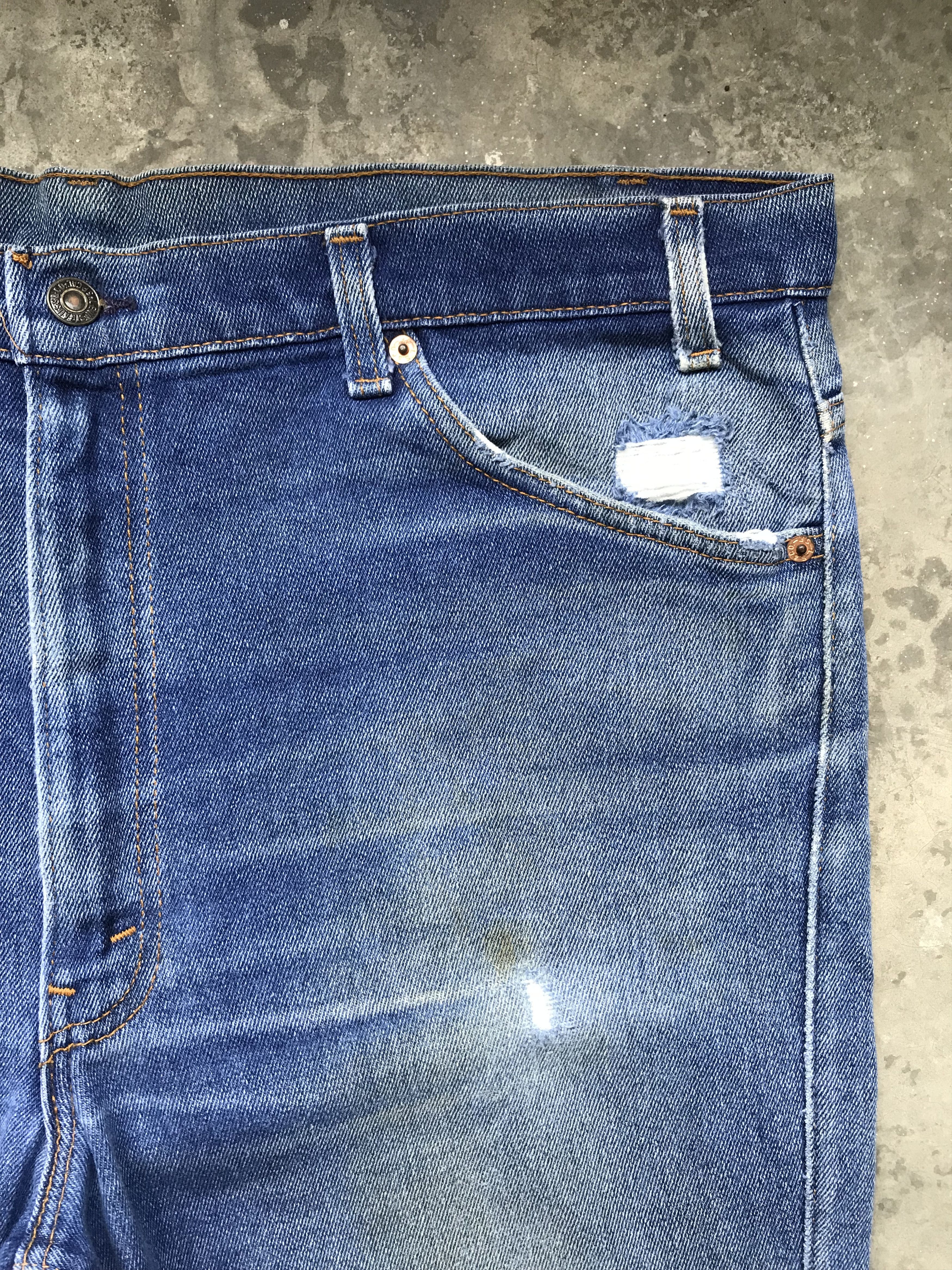 Levi's VLEV57 Vintage Levis 517 Medium Wash Light Distressed Jeans Size US 40 / EU 56 - 5 Thumbnail