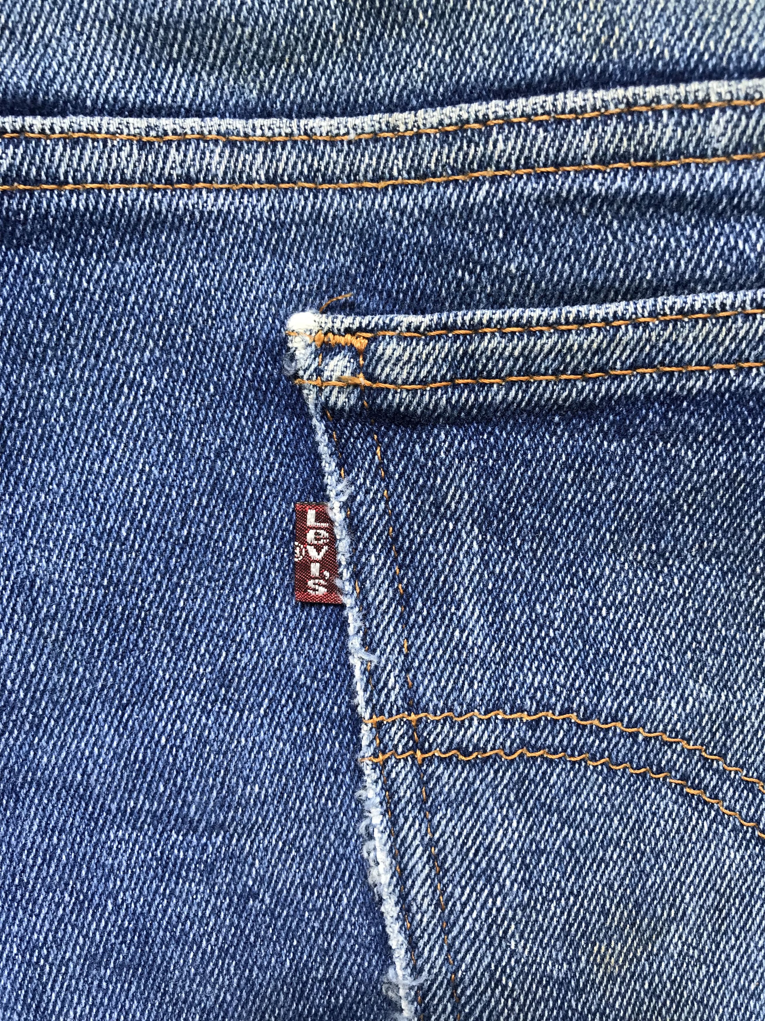 Levi's VLEV57 Vintage Levis 517 Medium Wash Light Distressed Jeans Size US 40 / EU 56 - 14 Thumbnail