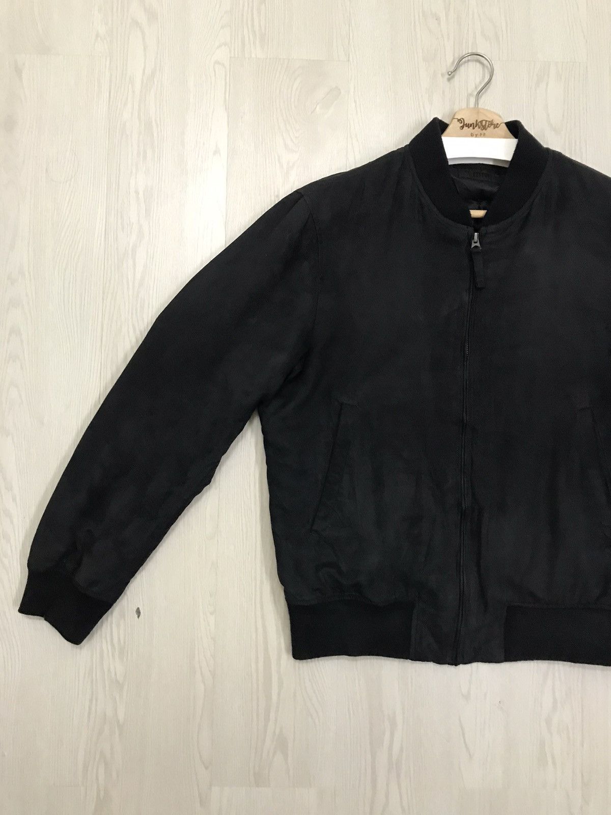 Japanese Brand × Uniqlo Uniqlo Japan Suede Bomber Jacket Air Force Bomber Style Size US M / EU 48-50 / 2 - 5 Thumbnail