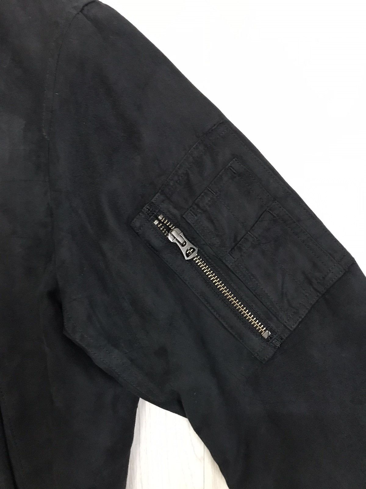 Japanese Brand × Uniqlo Uniqlo Japan Suede Bomber Jacket Air Force Bomber Style Size US M / EU 48-50 / 2 - 7 Thumbnail