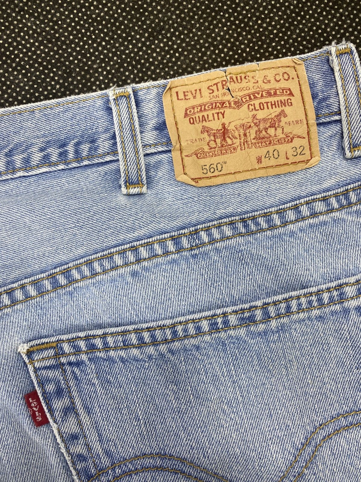 Levi's VINTAGE LEVI'S 560 BLUE WASH JEANS-J521 Size US 41 - 11 Thumbnail
