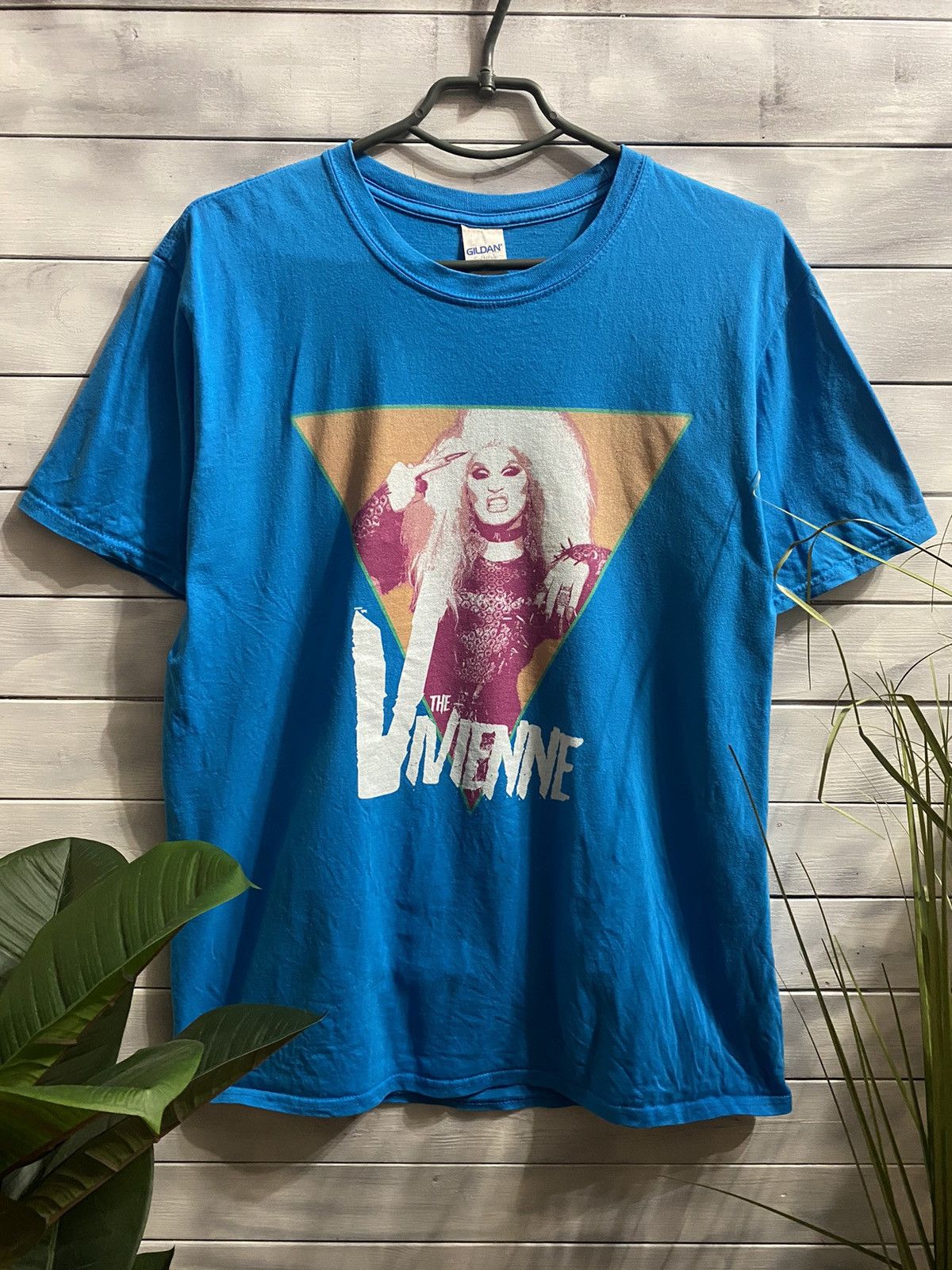 Gildan Rare T-Shirt “ The Vivienne Westwood “ . Y2K style. Size US L / EU 52-54 / 3 - 1 Thumbnail