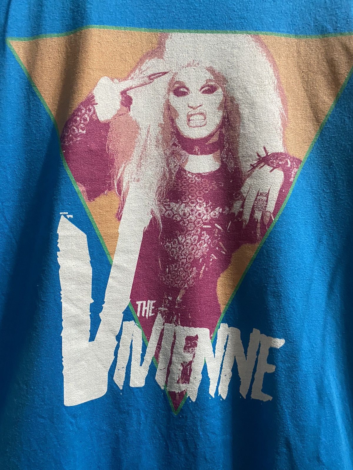 Gildan Rare T-Shirt “ The Vivienne Westwood “ . Y2K style. Size US L / EU 52-54 / 3 - 2 Thumbnail