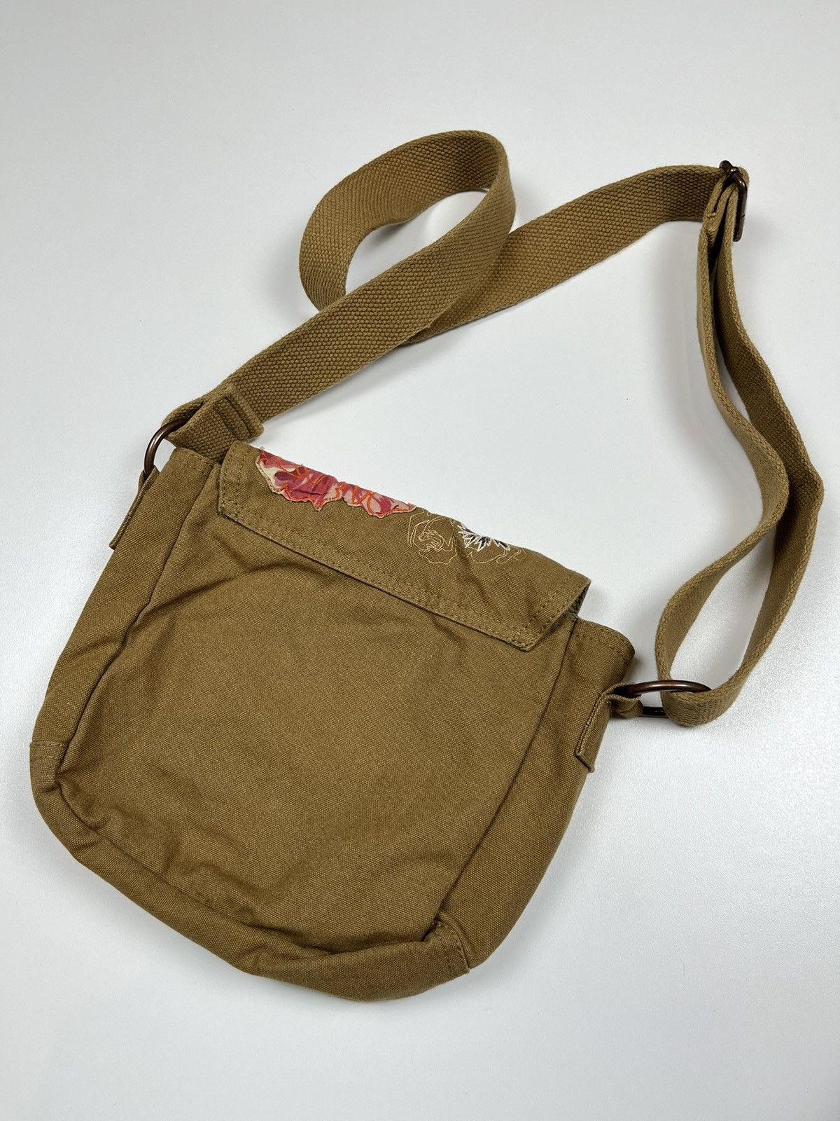 Japanese Brand y2k Flower Embroidered Crossbody Bag Messenger Vintage Size ONE SIZE - 4 Thumbnail