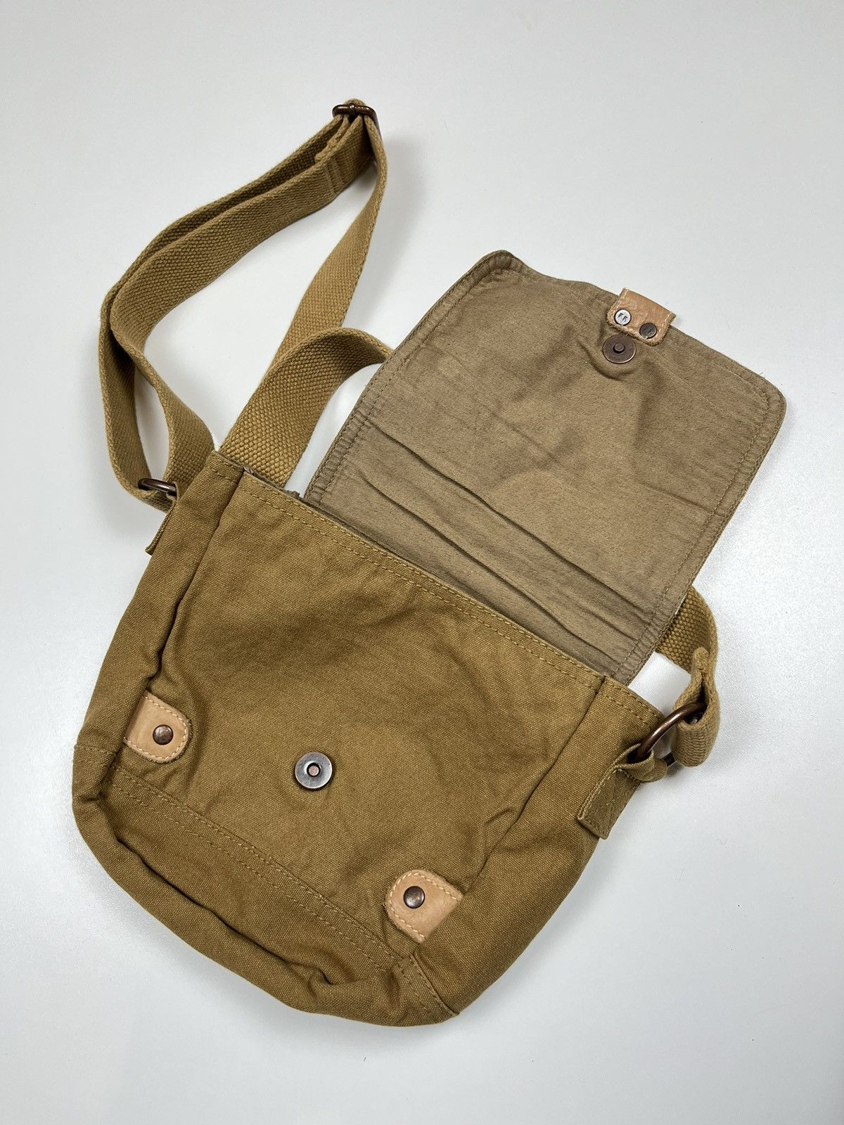 Japanese Brand y2k Flower Embroidered Crossbody Bag Messenger Vintage Size ONE SIZE - 5 Thumbnail