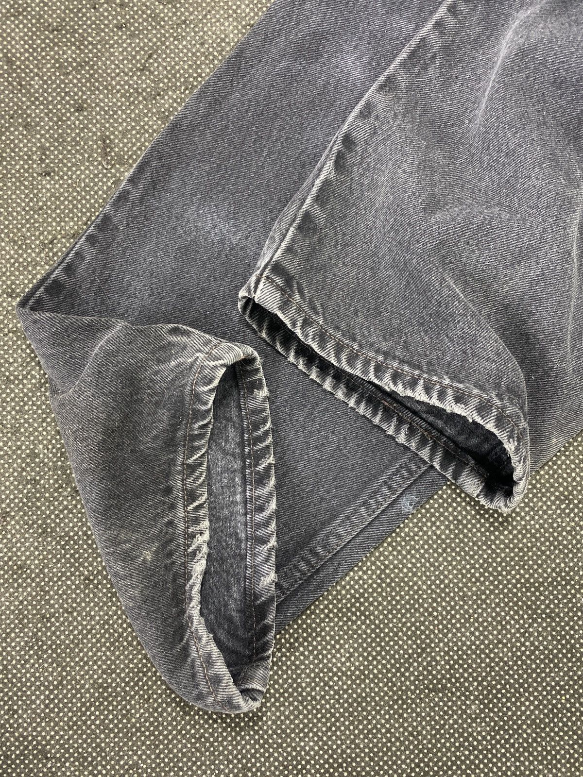 Levi's VINTAGE LEVI'S 560 BLACK JEANS - J525 Size US 36 / EU 52 - 9 Thumbnail