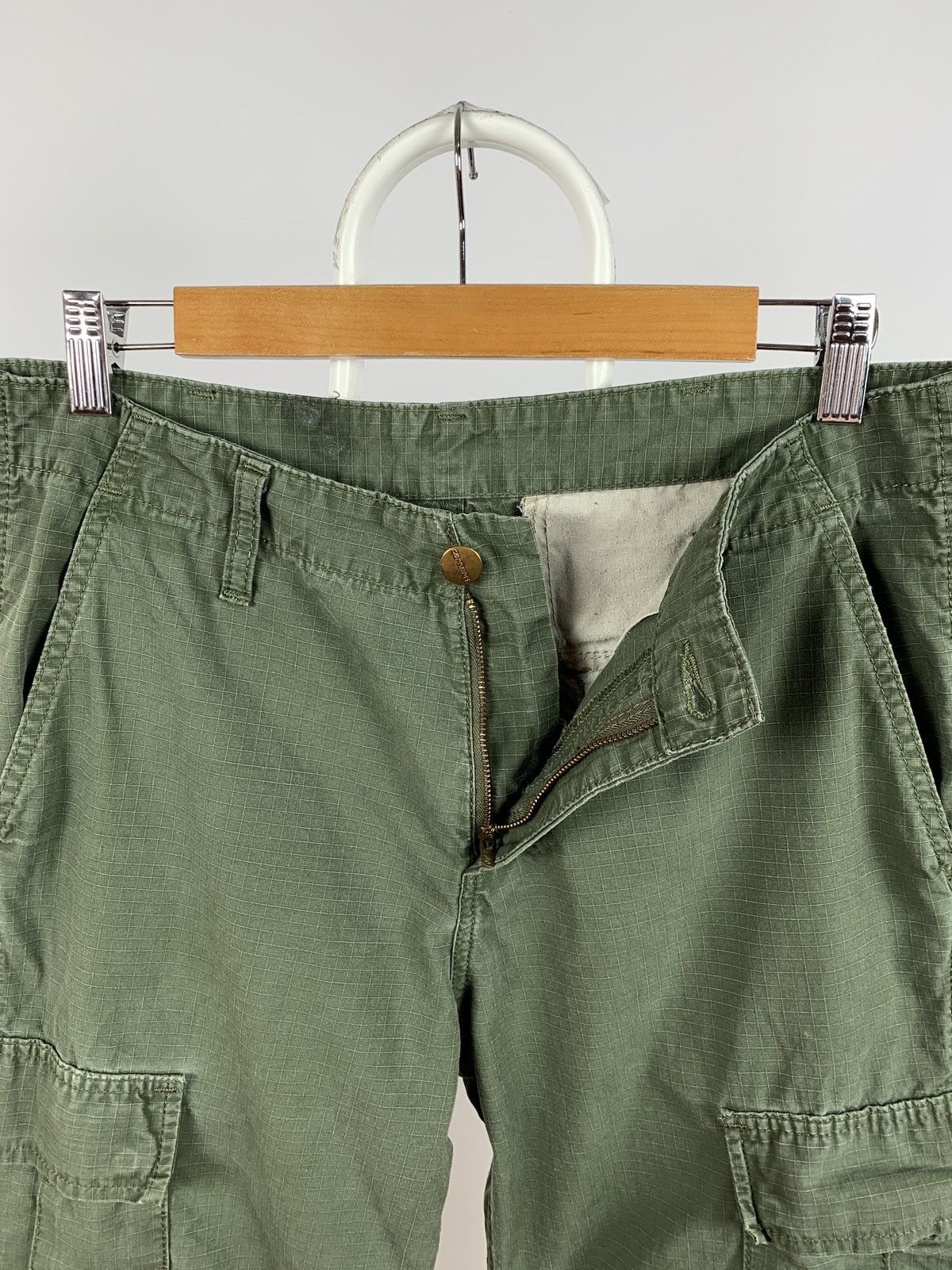 Carhartt Vintage Carhartt WIP Regular Cargo Pants Travis Style Size US 31 - 16 Thumbnail