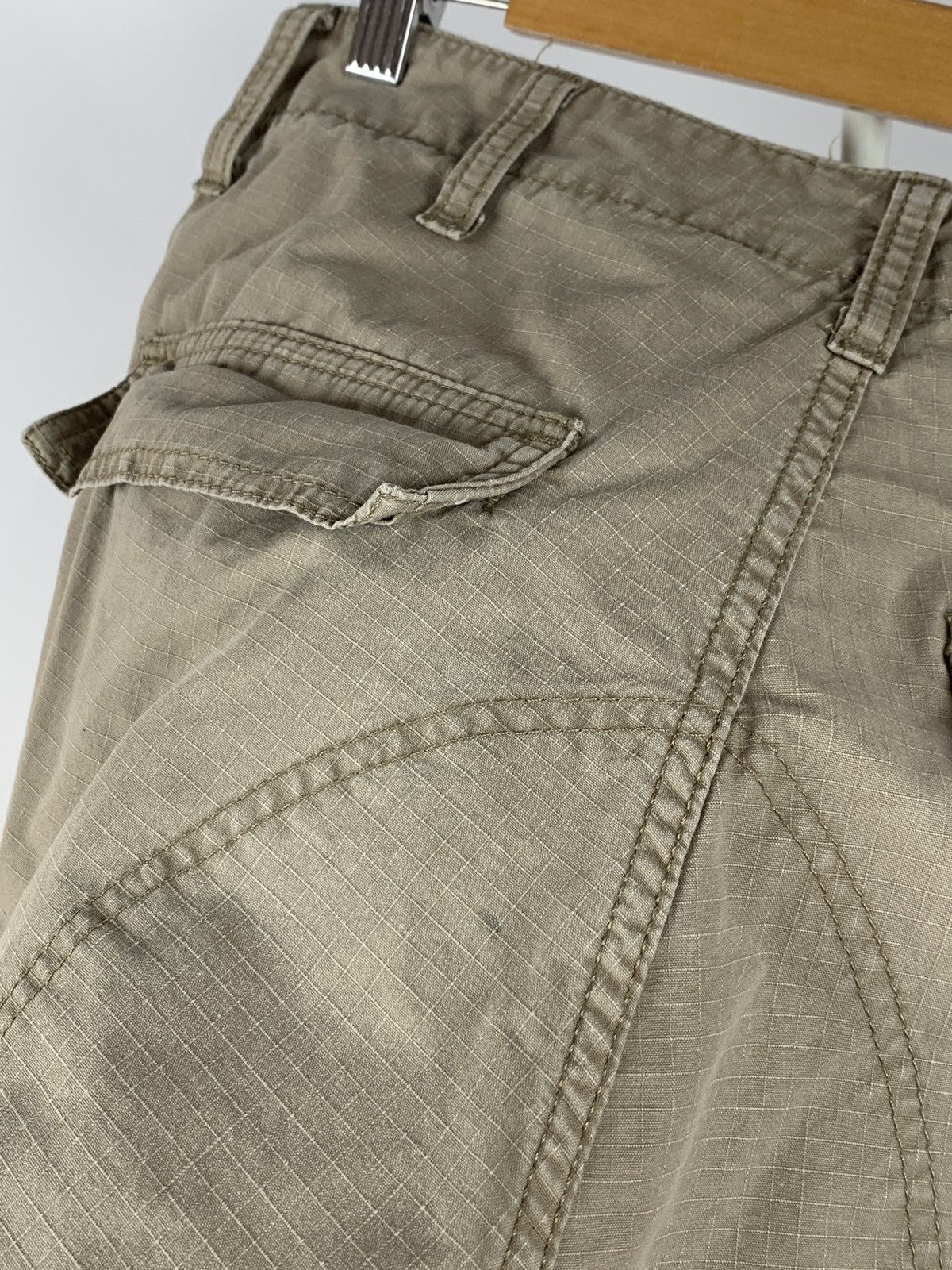 Carhartt Vintage Carhartt WIP Beige Cargo Pants Travis Style Size US 31 - 23 Thumbnail