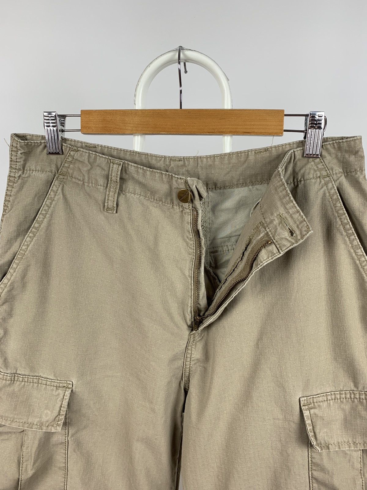 Carhartt Vintage Carhartt WIP Beige Cargo Pants Travis Style Size US 31 - 16 Thumbnail