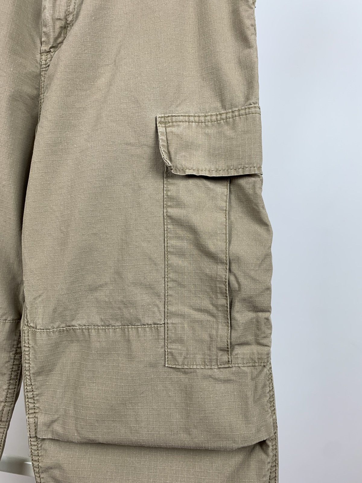 Carhartt Vintage Carhartt WIP Beige Cargo Pants Travis Style Size US 31 - 14 Thumbnail