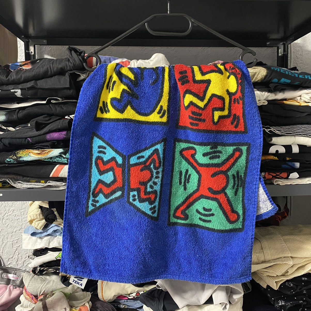 Keith Haring VINTAGE KEITH HARING X PLAYBOY 1999 POP ART TOWEL Size ONE SIZE - 2 Thumbnail