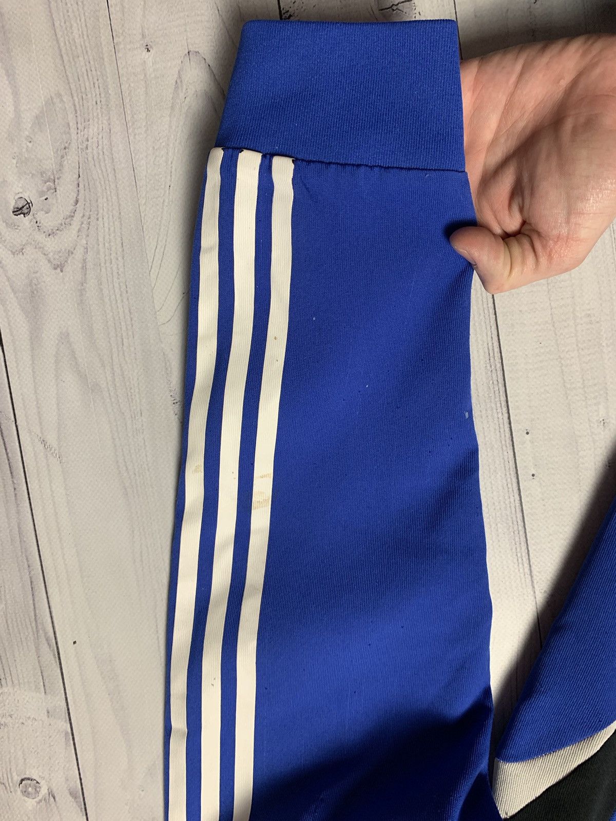 Adidas × Chelsea Soccer × Vintage Vintage adidas sweatshirt adidas Chelsea size Xl Size US XL / EU 56 / 4 - 9 Thumbnail
