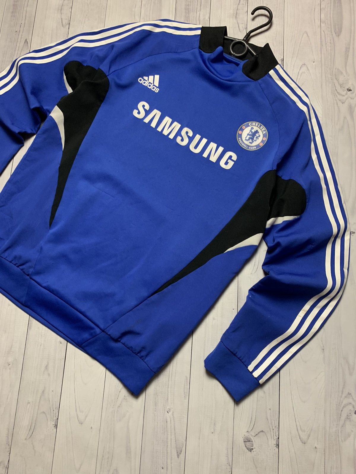 Adidas × Chelsea Soccer × Vintage Vintage adidas sweatshirt adidas Chelsea size Xl Size US XL / EU 56 / 4 - 2 Thumbnail