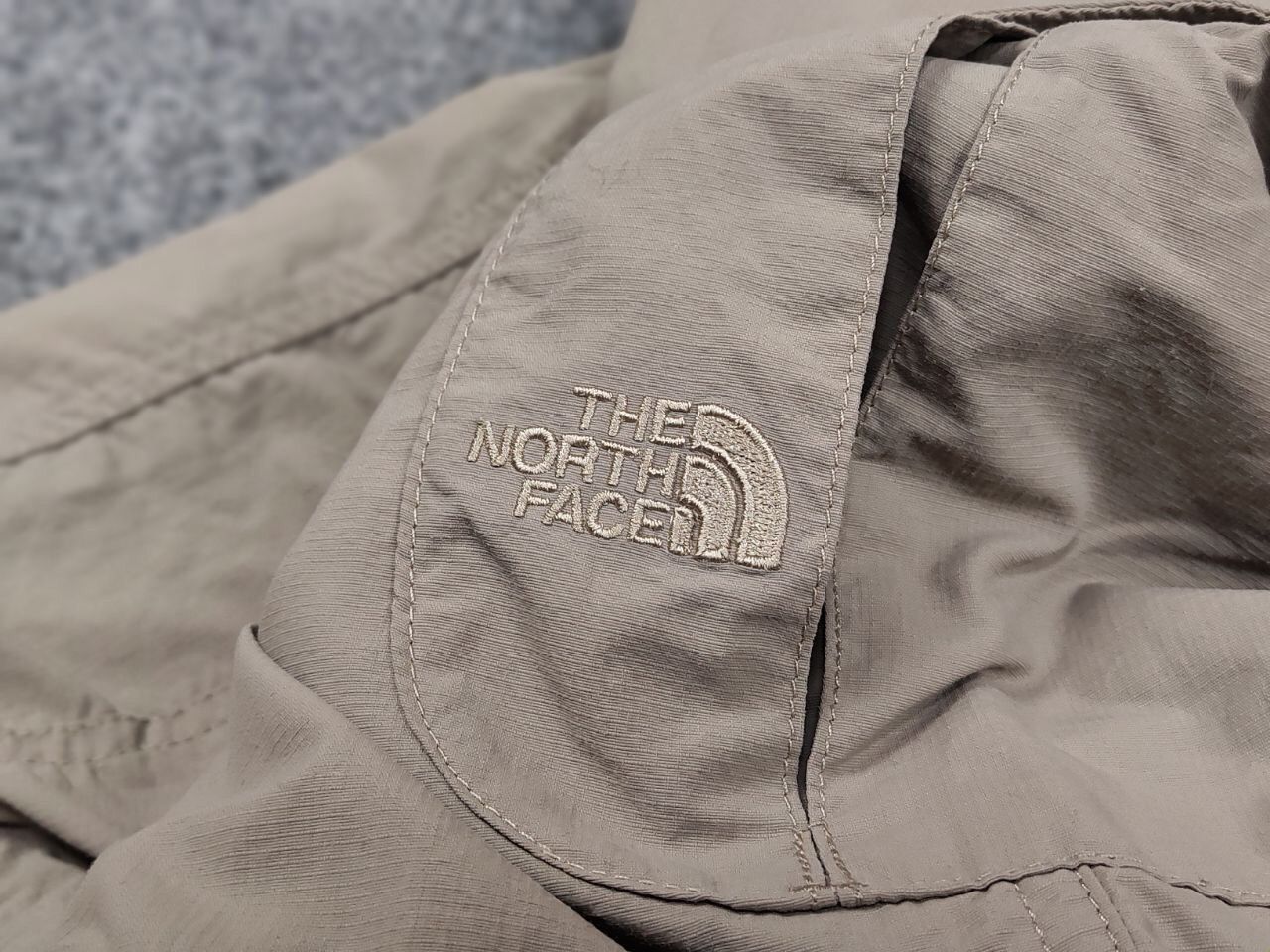 The North Face Vintage 90's The North Face Beige Cargo Pants x Shorts Size 30" / US 8 / IT 44 - 15 Thumbnail