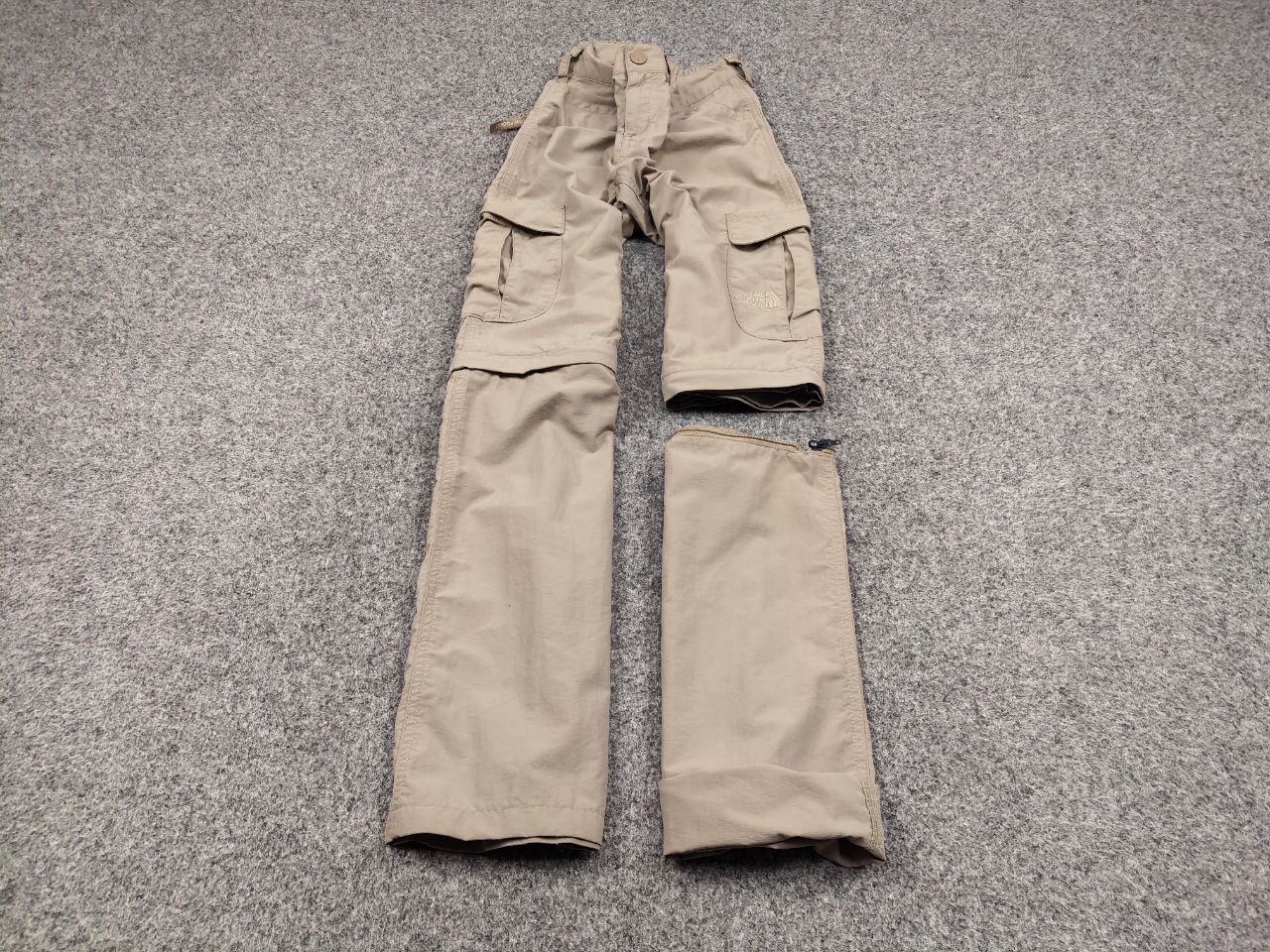 The North Face Vintage 90's The North Face Beige Cargo Pants x Shorts Size 30" / US 8 / IT 44 - 2 Thumbnail