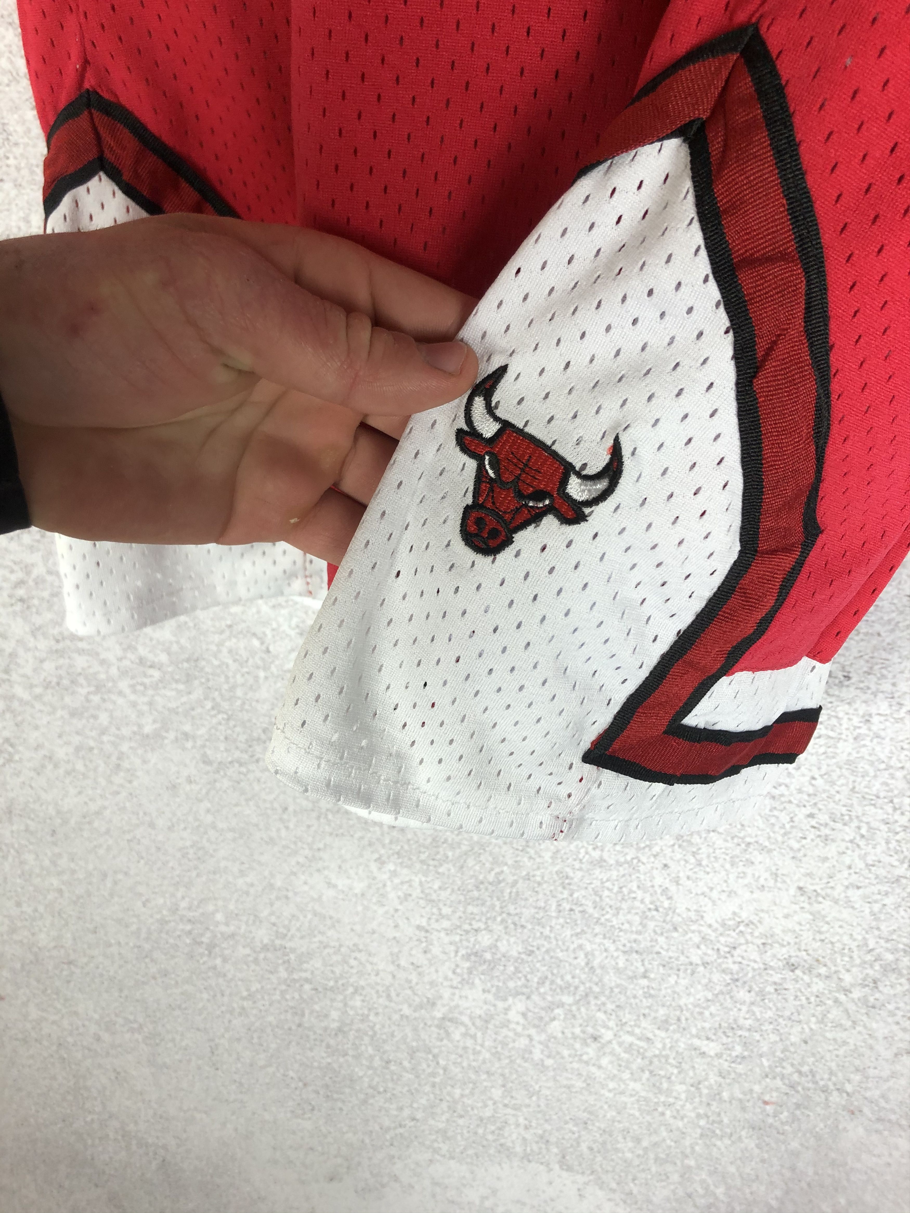 NBA Vintage Chicago Bulls NBA Shorts Size US 32 / EU 48 - 4 Thumbnail