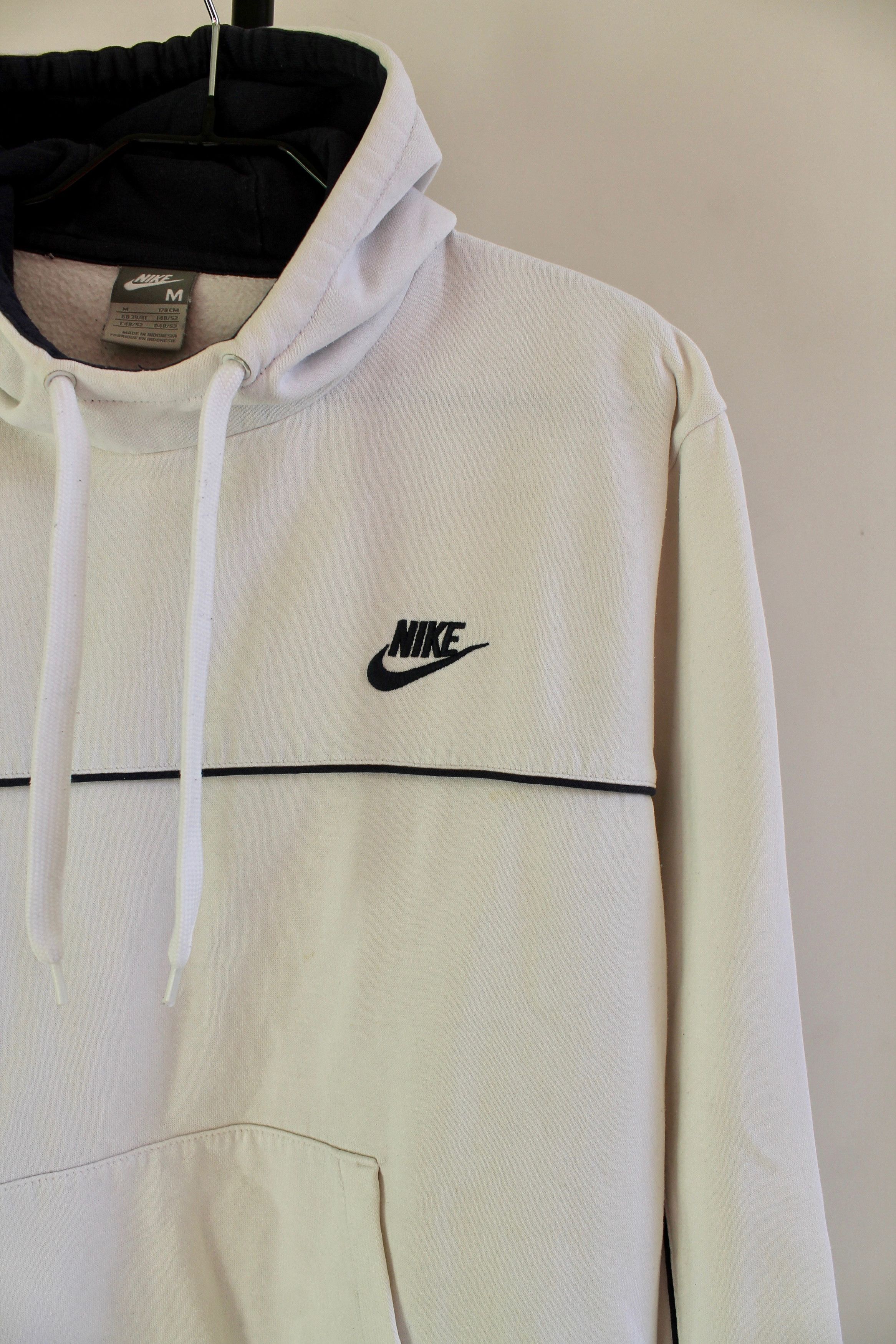 Nike Nike White vintage Hoodie sz M Size US M / EU 48-50 / 2 - 2 Thumbnail