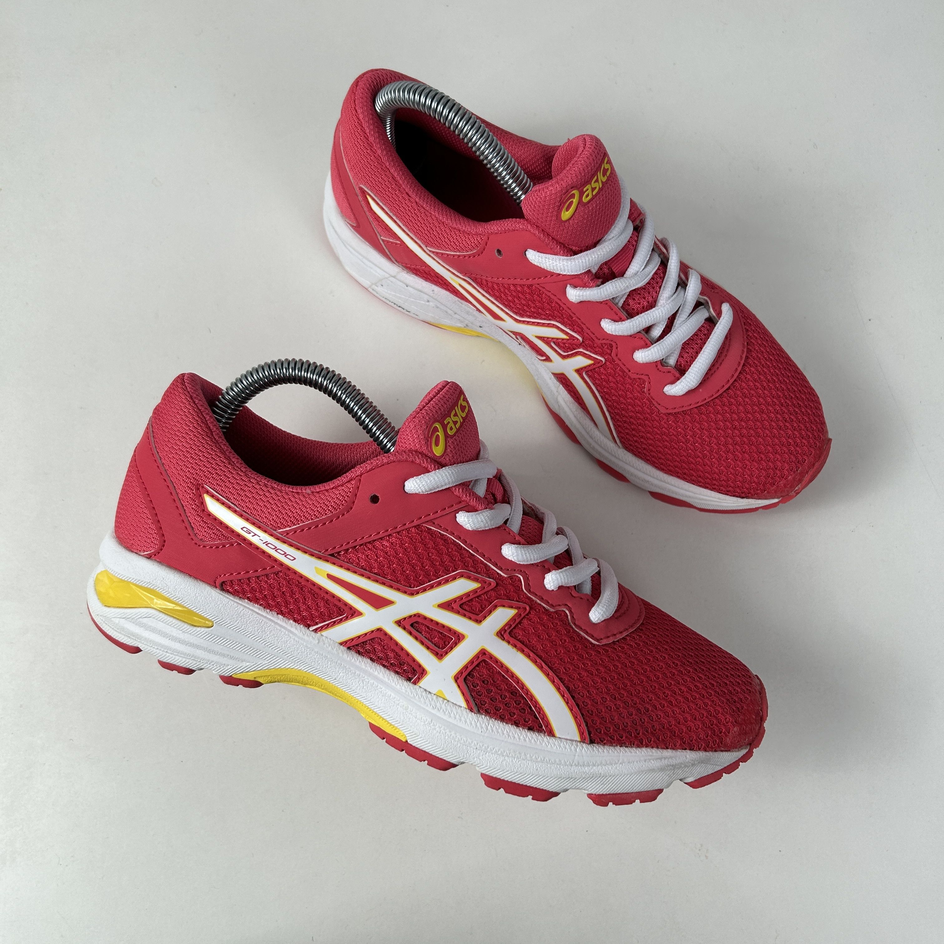 Asics × Vintage Asics GT 1000 6 GS Size US 5.5 / IT 35.5 - 1 Thumbnail