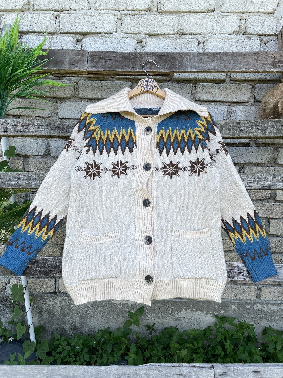 💥RARE Vintage Navajo Design Knitwear Button Up