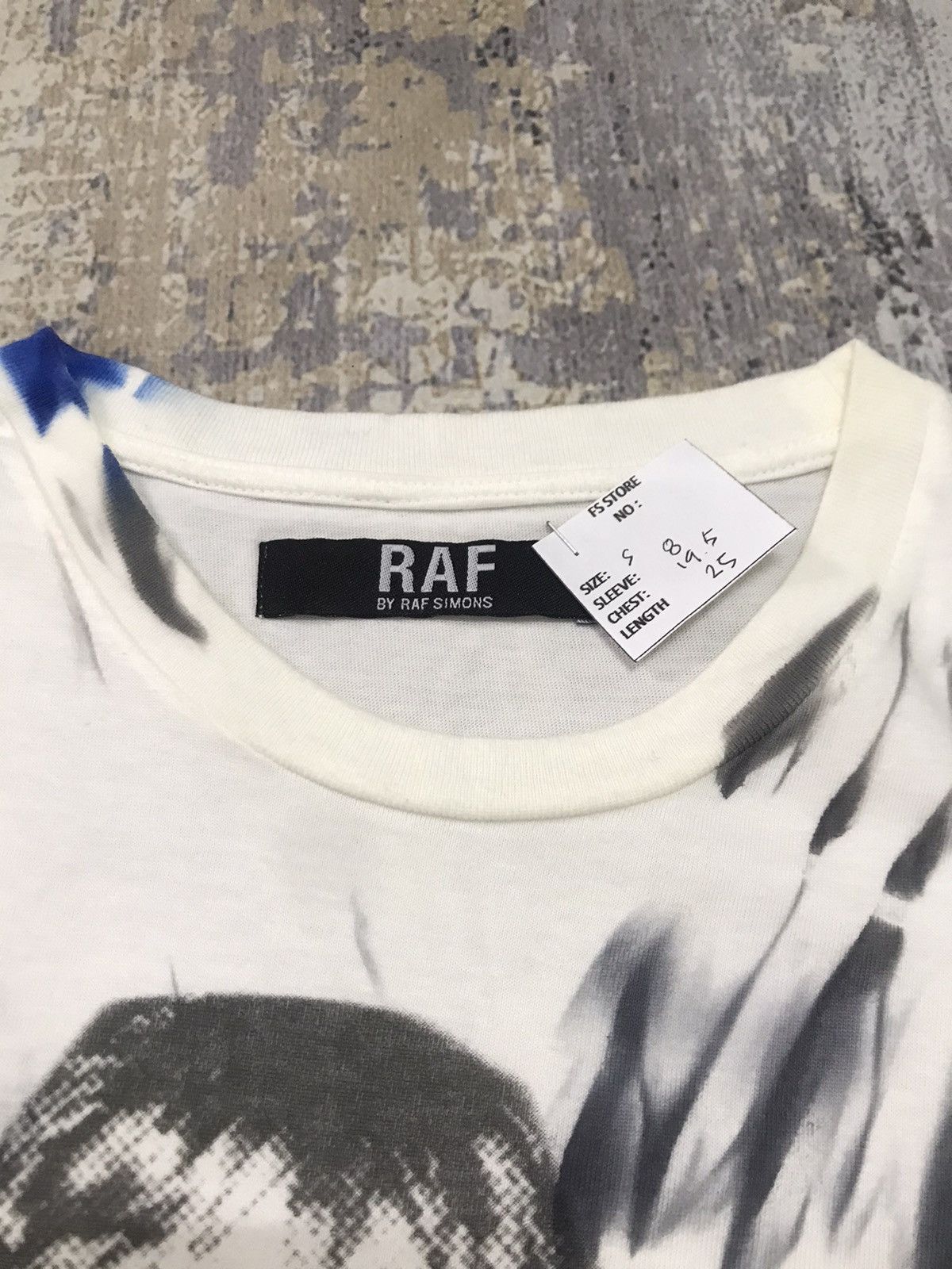 Designer × Raf Simons Raf simons Big Logo Art Over Print Shirts Size US S / EU 44-46 / 1 - 5 Thumbnail