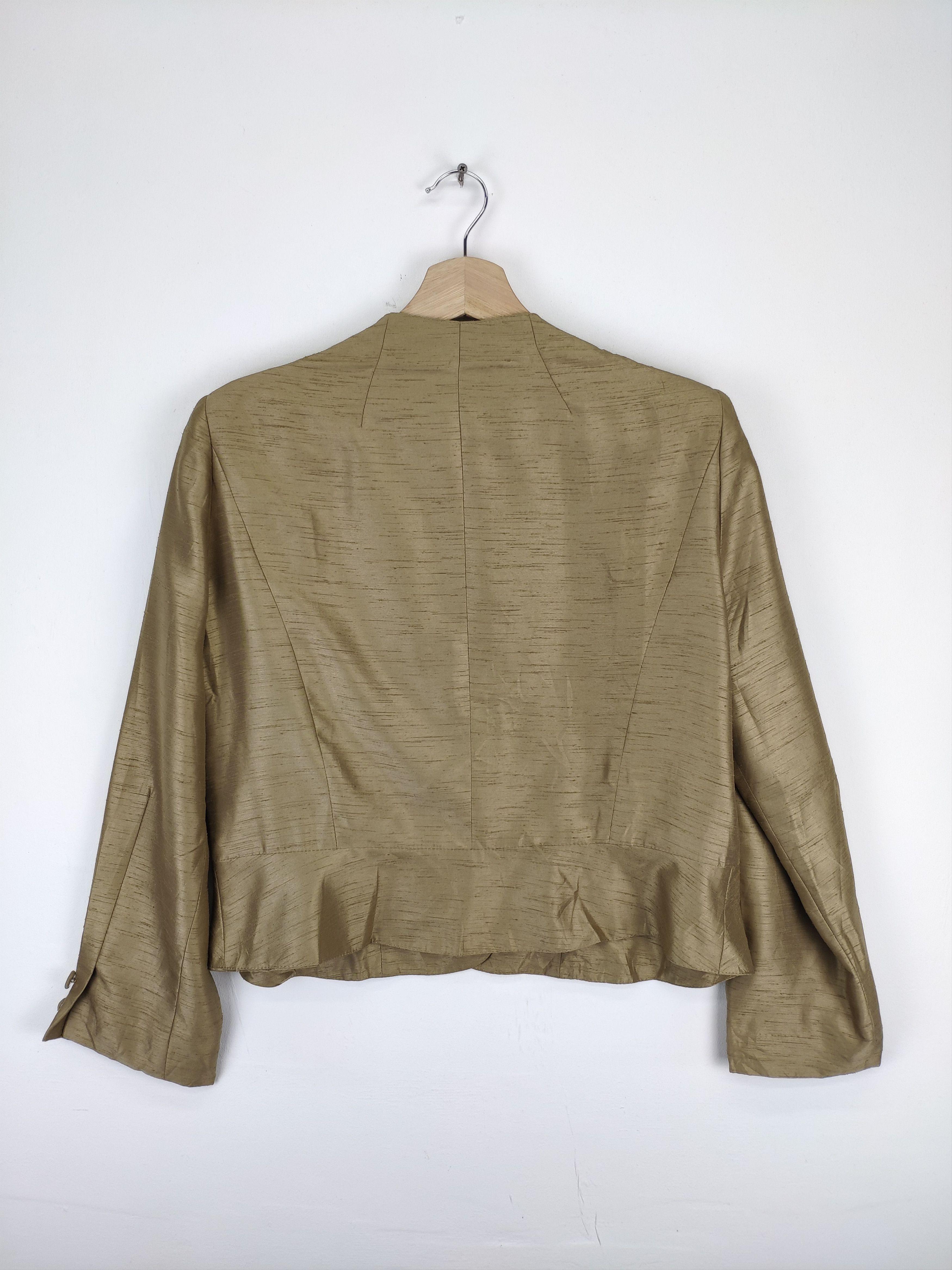 Designer × Japanese Brand Vintage Issey Miyake Style Silk Cropped Blazer Size M / US 6-8 / IT 42-44 - 2 Thumbnail