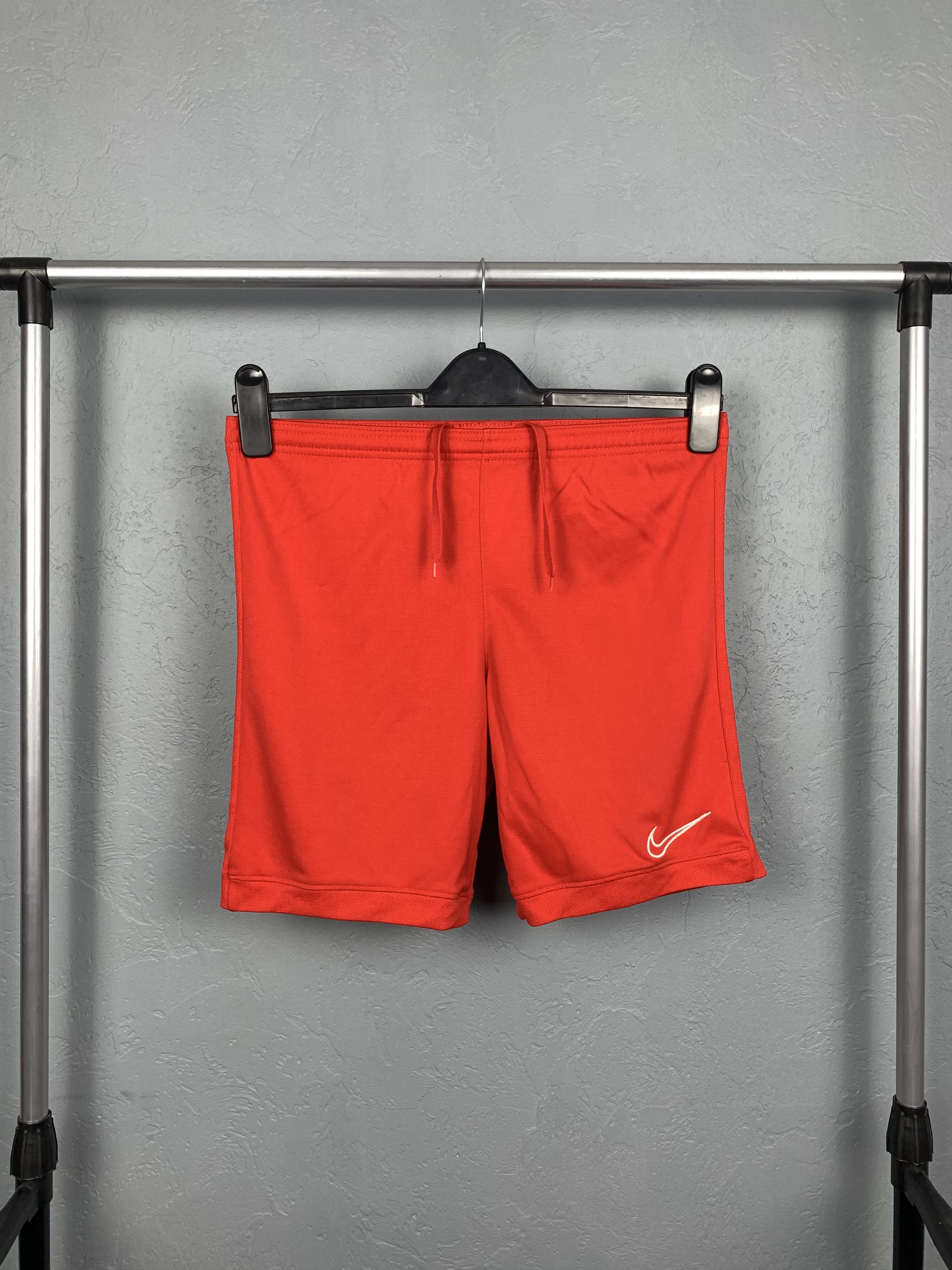 Nike × Vintage Nike Vintage Mens Shorts Dri Fit Y2K Size US 30 / EU 46 - 1 Thumbnail