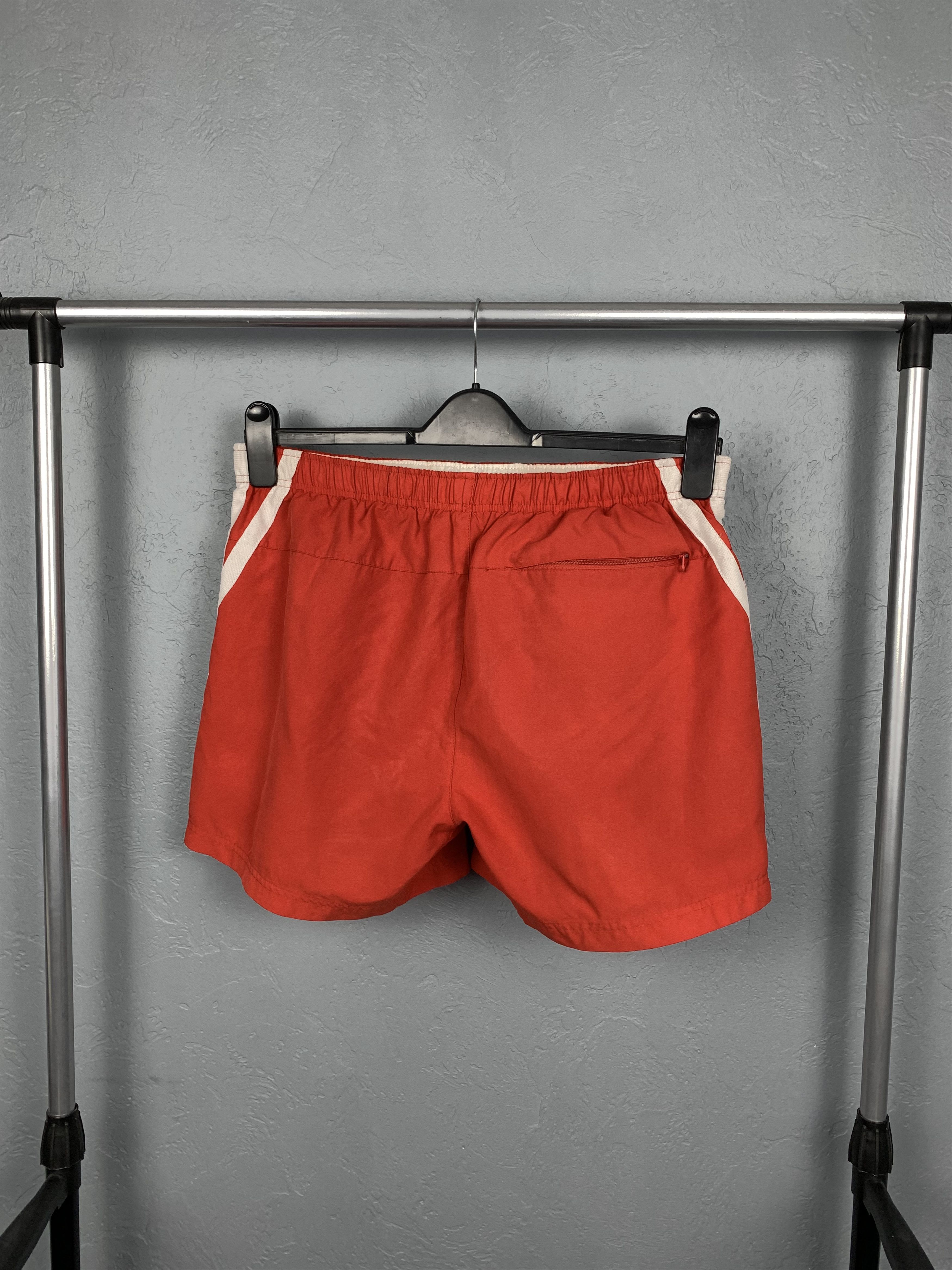 Nike Vintage Nike Mens Nylon Shorts Y2K Size US 32 / EU 48 - 6 Thumbnail