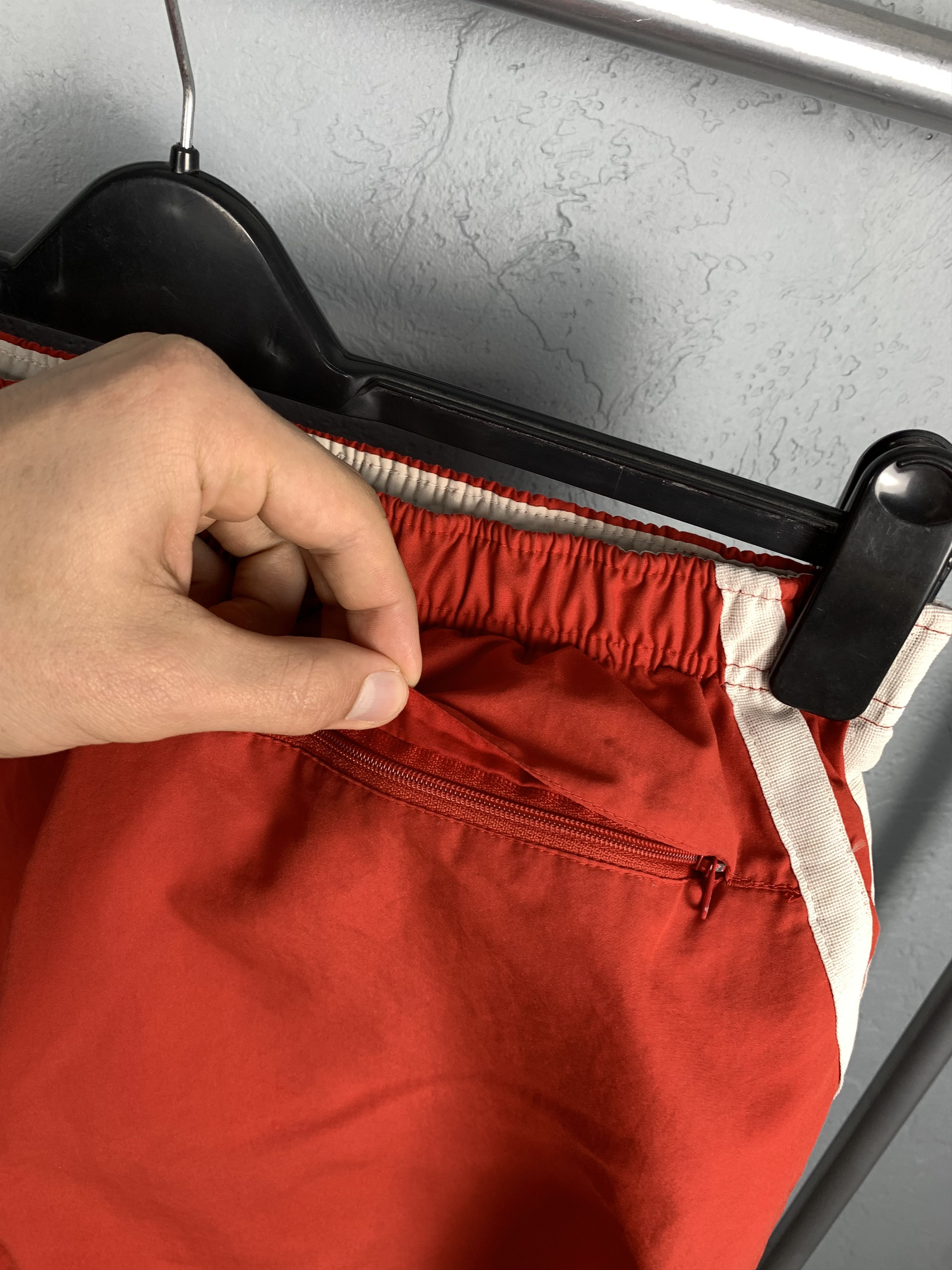 Nike Vintage Nike Mens Nylon Shorts Y2K Size US 32 / EU 48 - 7 Thumbnail