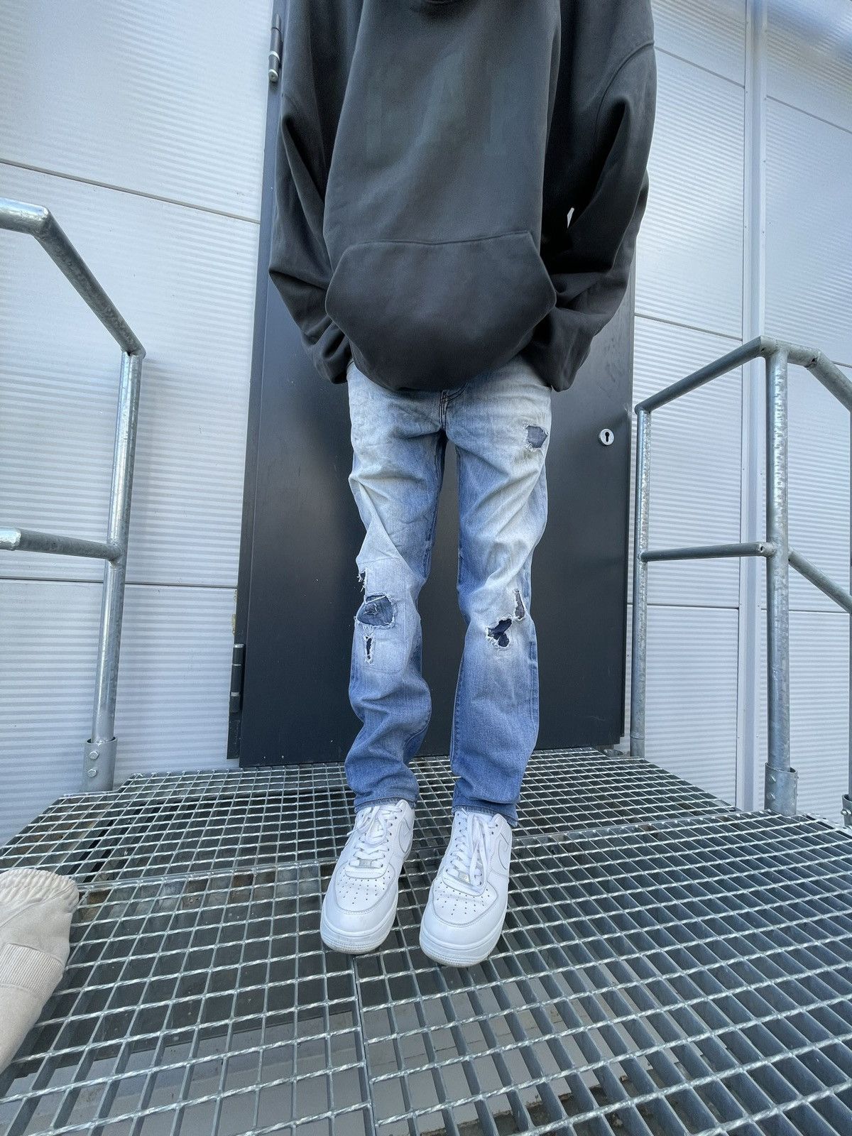 Diesel × Vintage Vintage Diesel distressed denim jeans skinny fit Size US 33 - 5 Thumbnail
