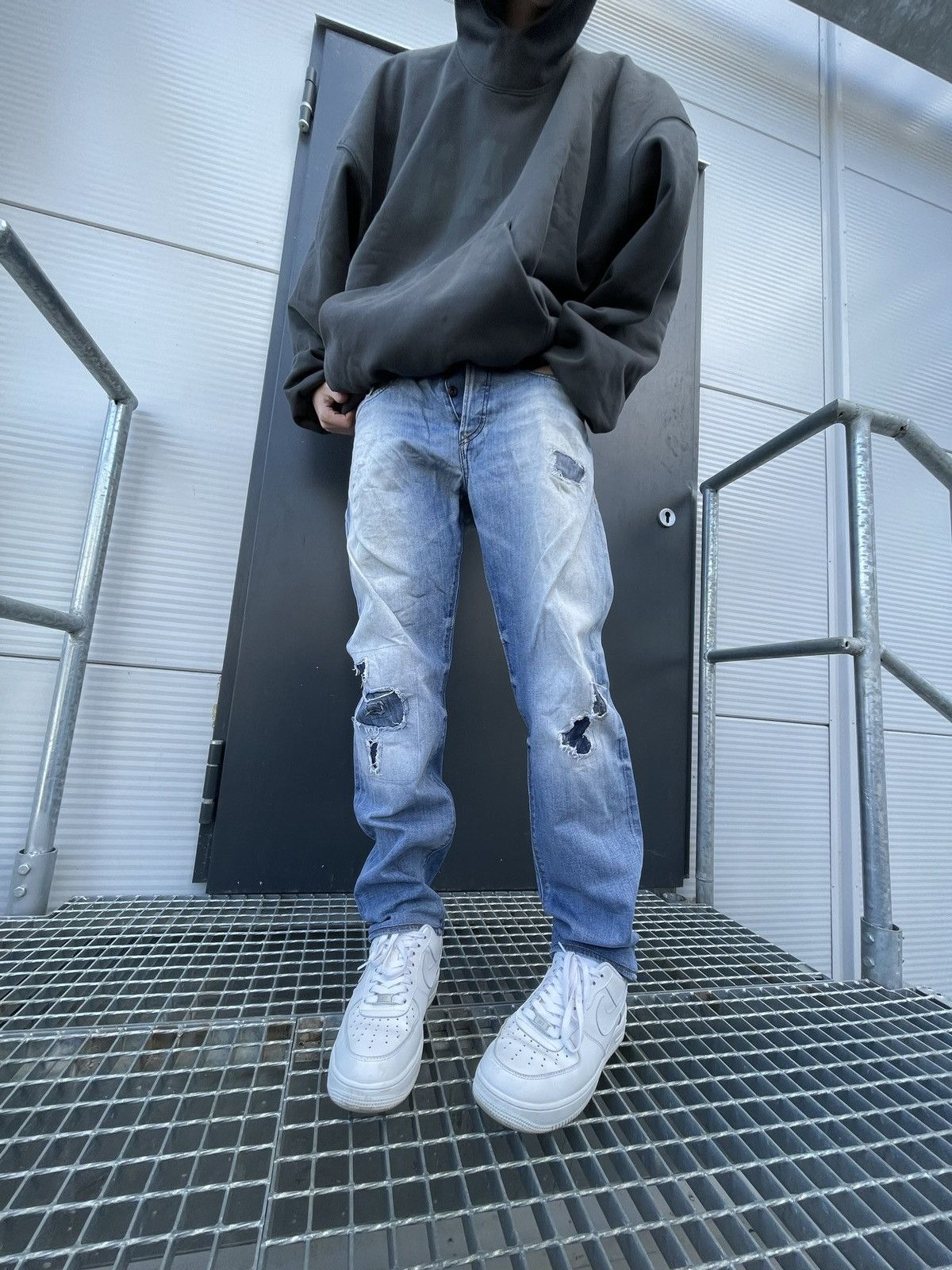 Diesel × Vintage Vintage Diesel distressed denim jeans skinny fit Size US 33 - 1 Thumbnail