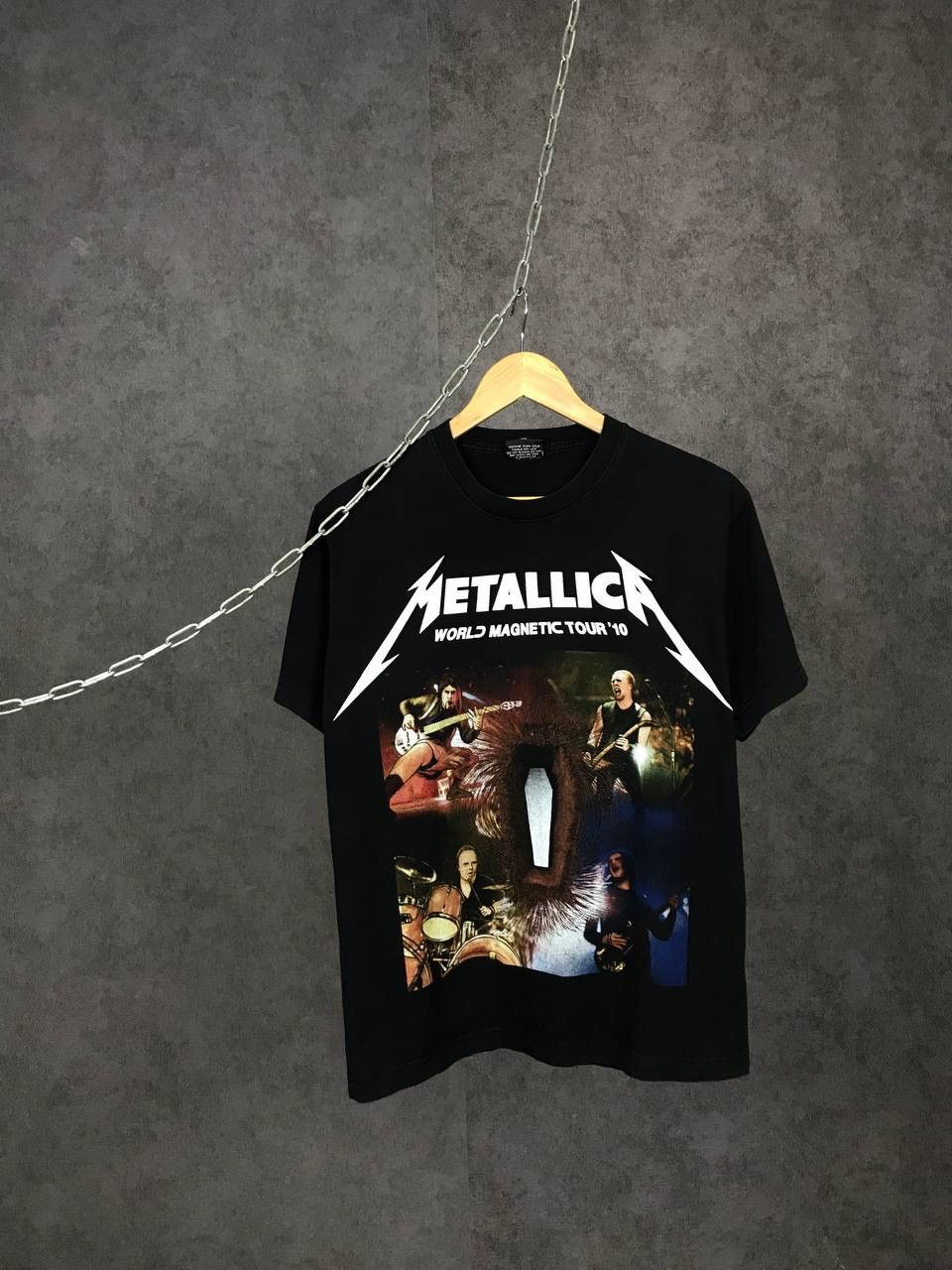 Band Tees Metallica Death Magnetic 2010 vintage band rock tour tee Size US M / EU 48-50 / 2 - 1 Thumbnail