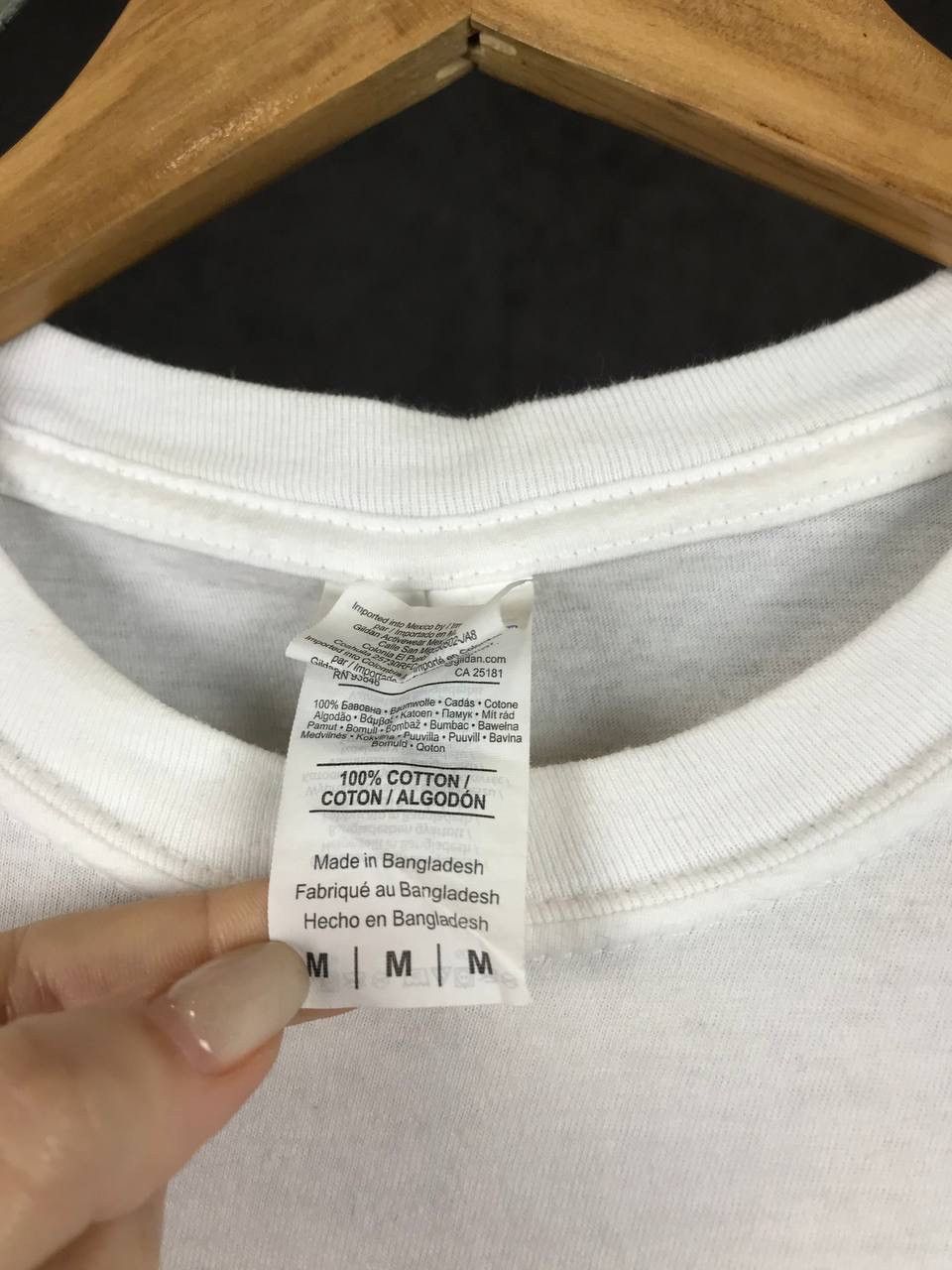 Gildan YeSaintWest Kanye West tour streetwear tee Size US M / EU 48-50 / 2 - 3 Thumbnail