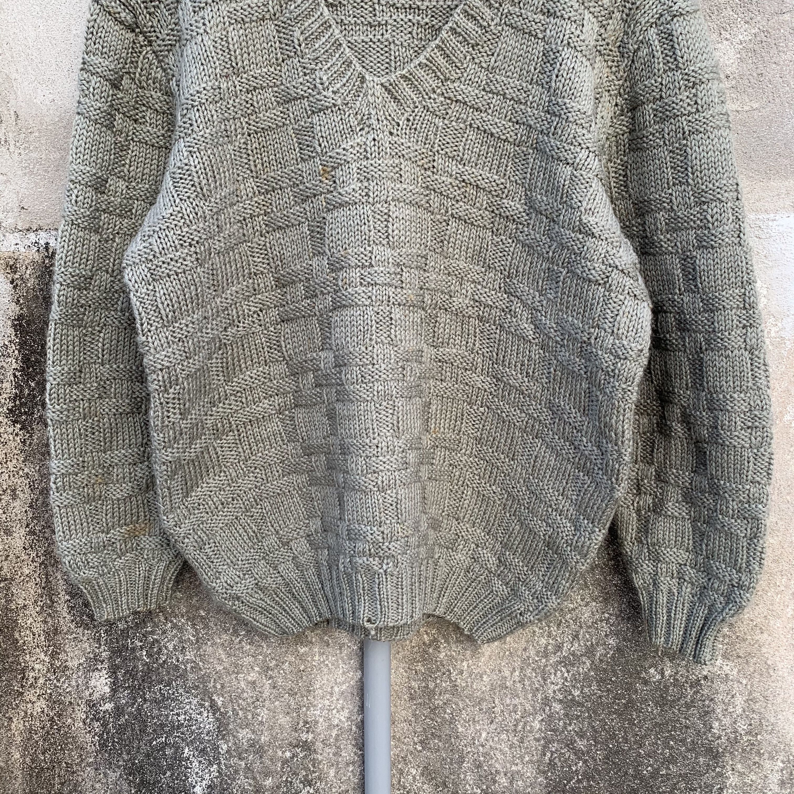 Japanese Brand JAPANESE VINTAGE Knit Wool V Neck Jumper Baggy Sweater Size US M / EU 48-50 / 2 - 3 Thumbnail