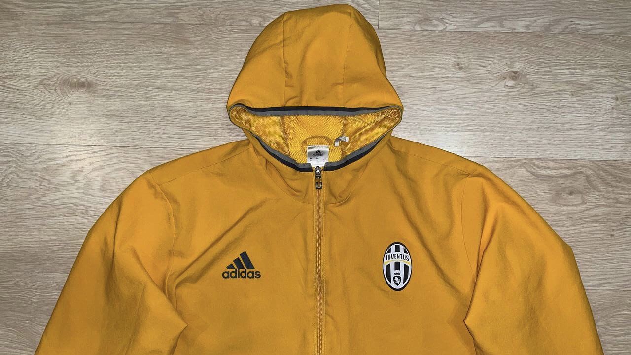 Adidas JUVENTUS ADIDAS 2016/2017 FOOTBALL TRAINING JACKET Size US XL / EU 56 / 4 - 2 Thumbnail